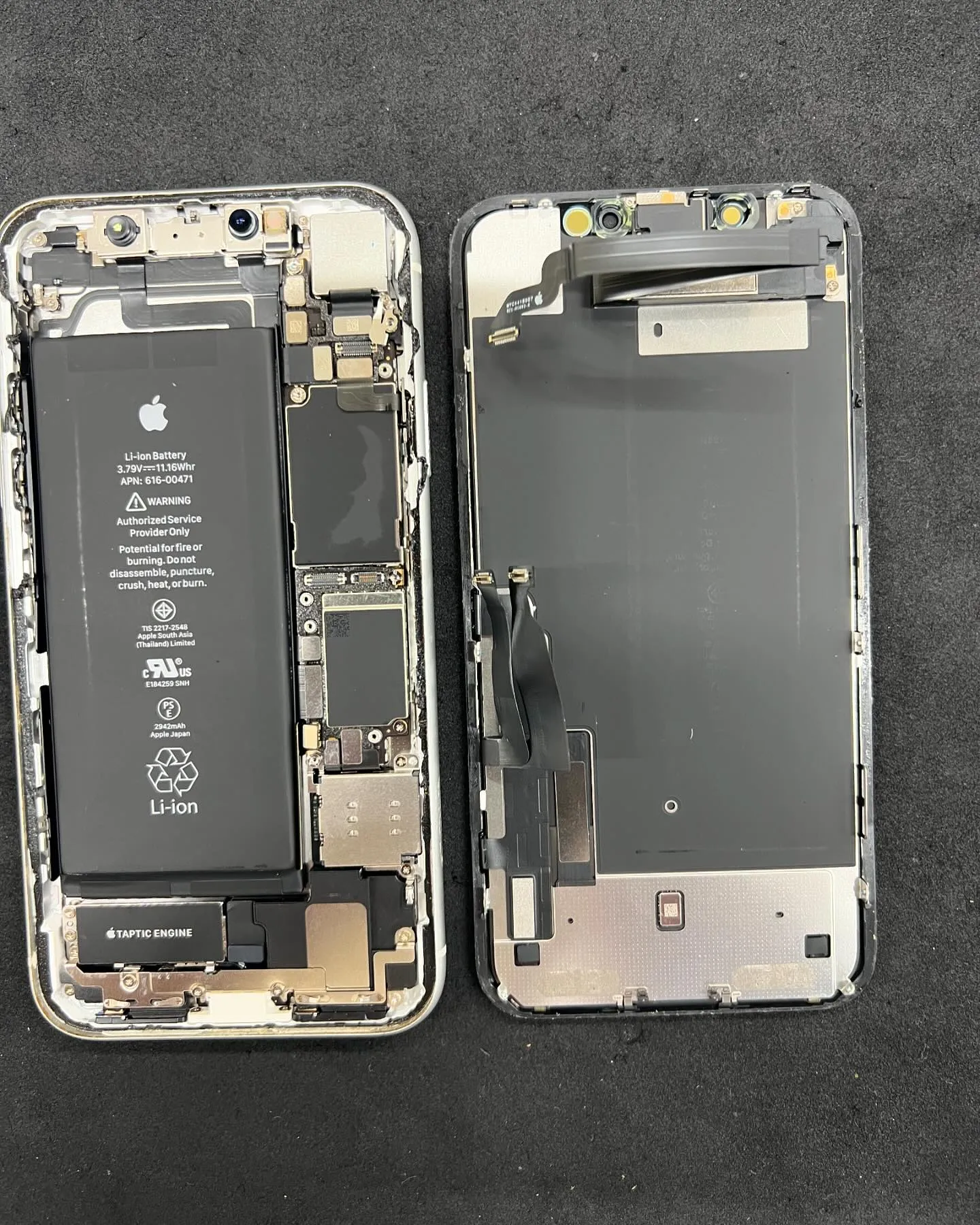 iPhoneXRのイヤースピーカー修理とバッテリー交換