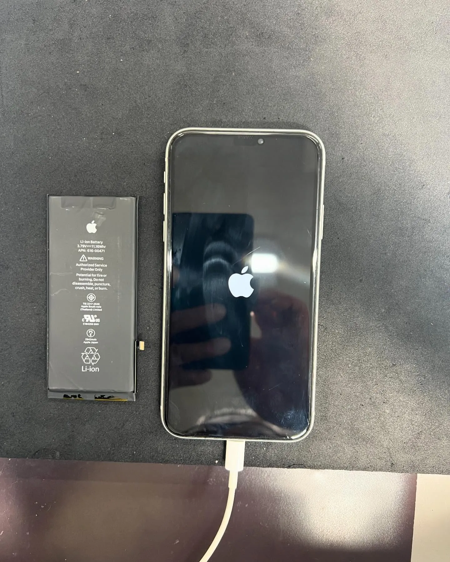 iPhone11のバッテリー交換