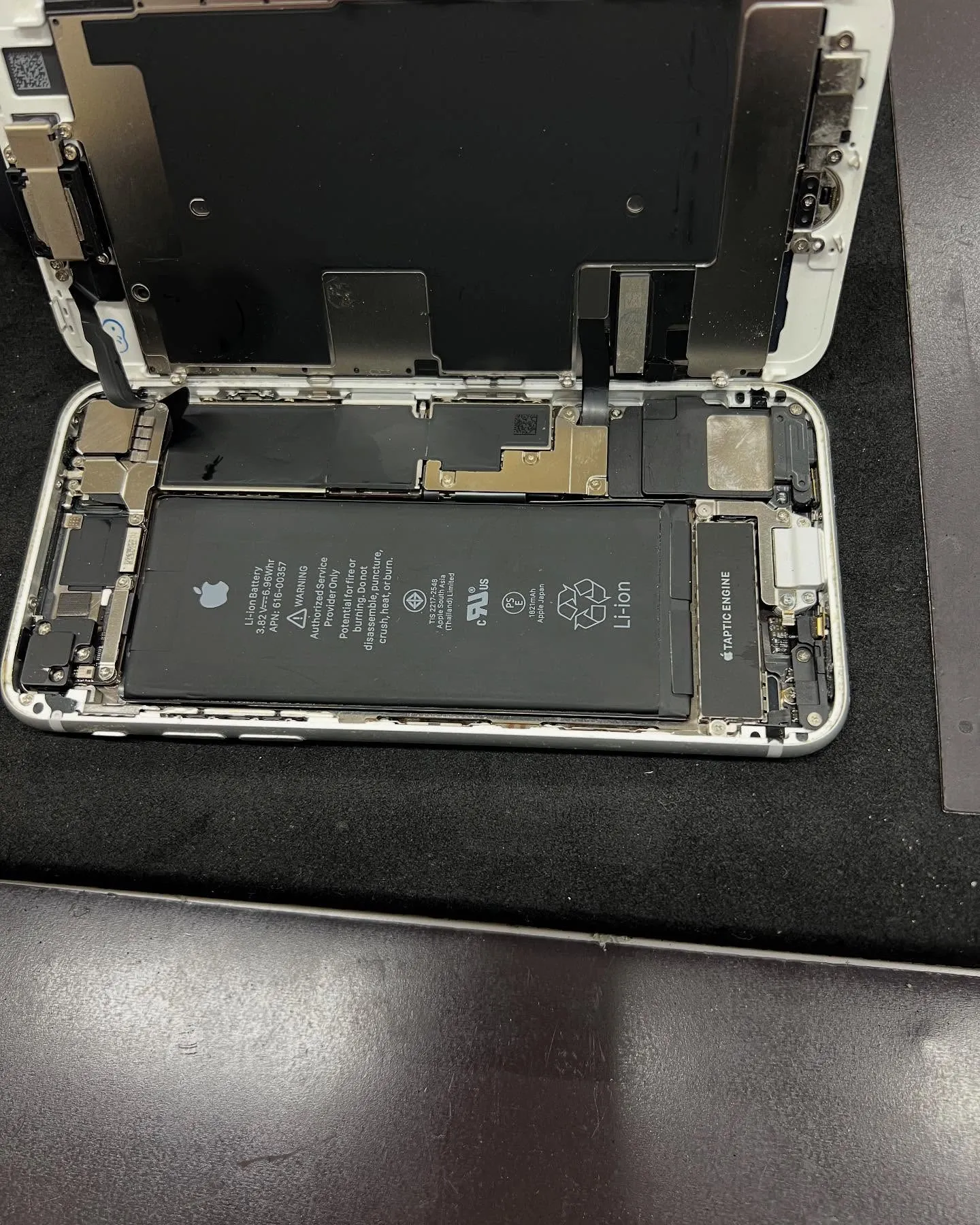 iPhone8のバッテリー交換