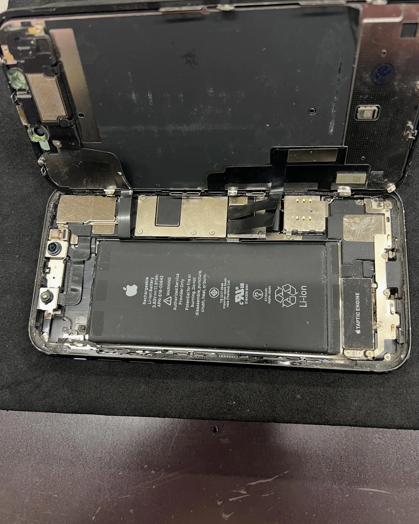 iPhone11の画面修理