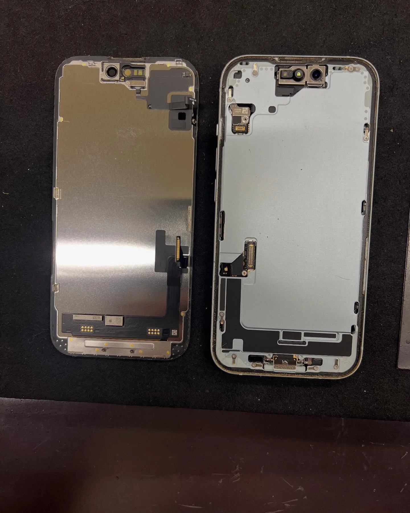 iPhone15の画面修理