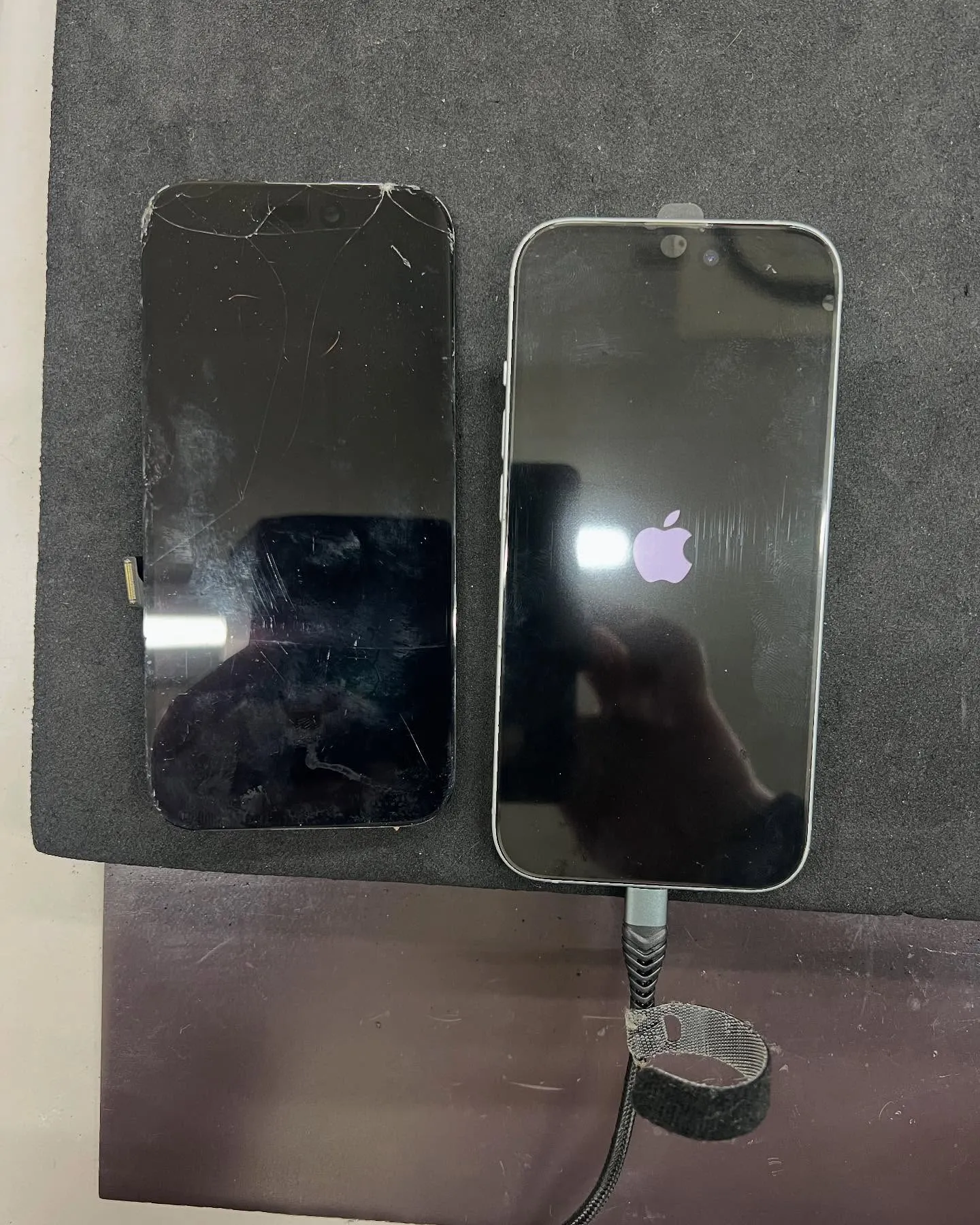 iPhone15の画面修理