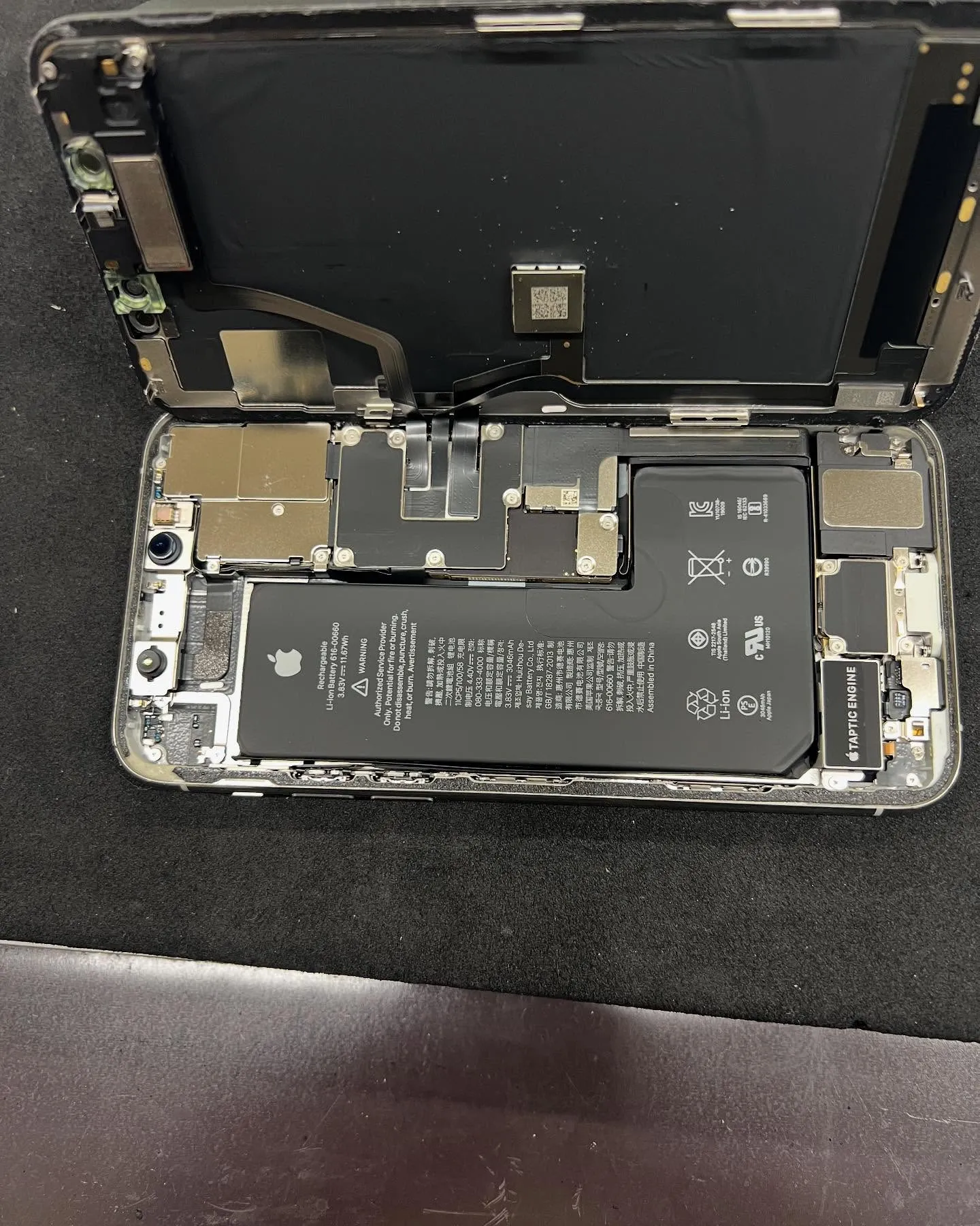iPhone 11proの画面修理
