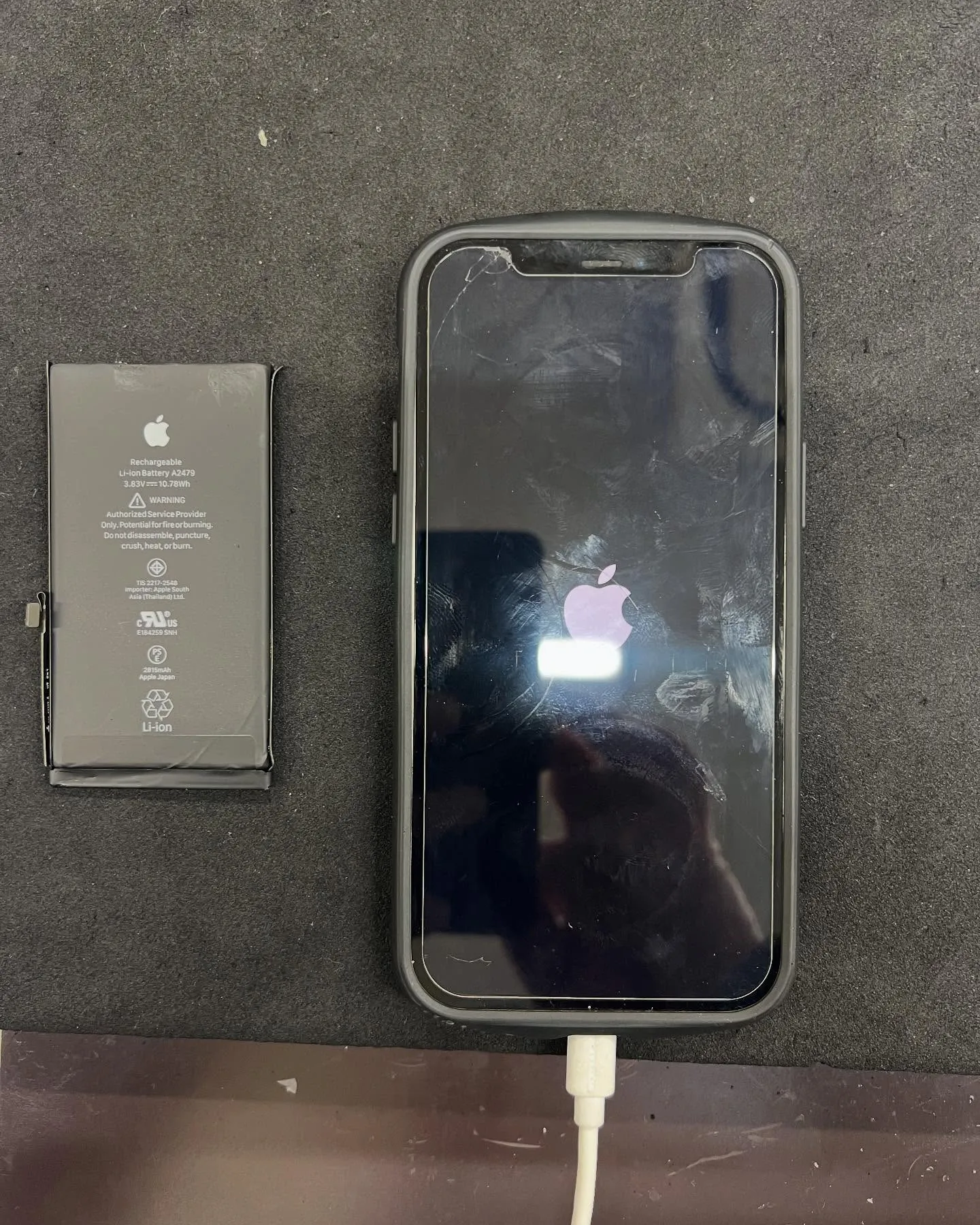 iPhone 12proの画面修理