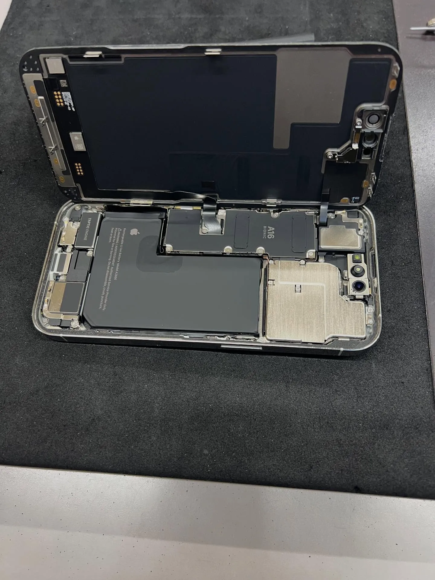 iPhone14proのバッテリー交換