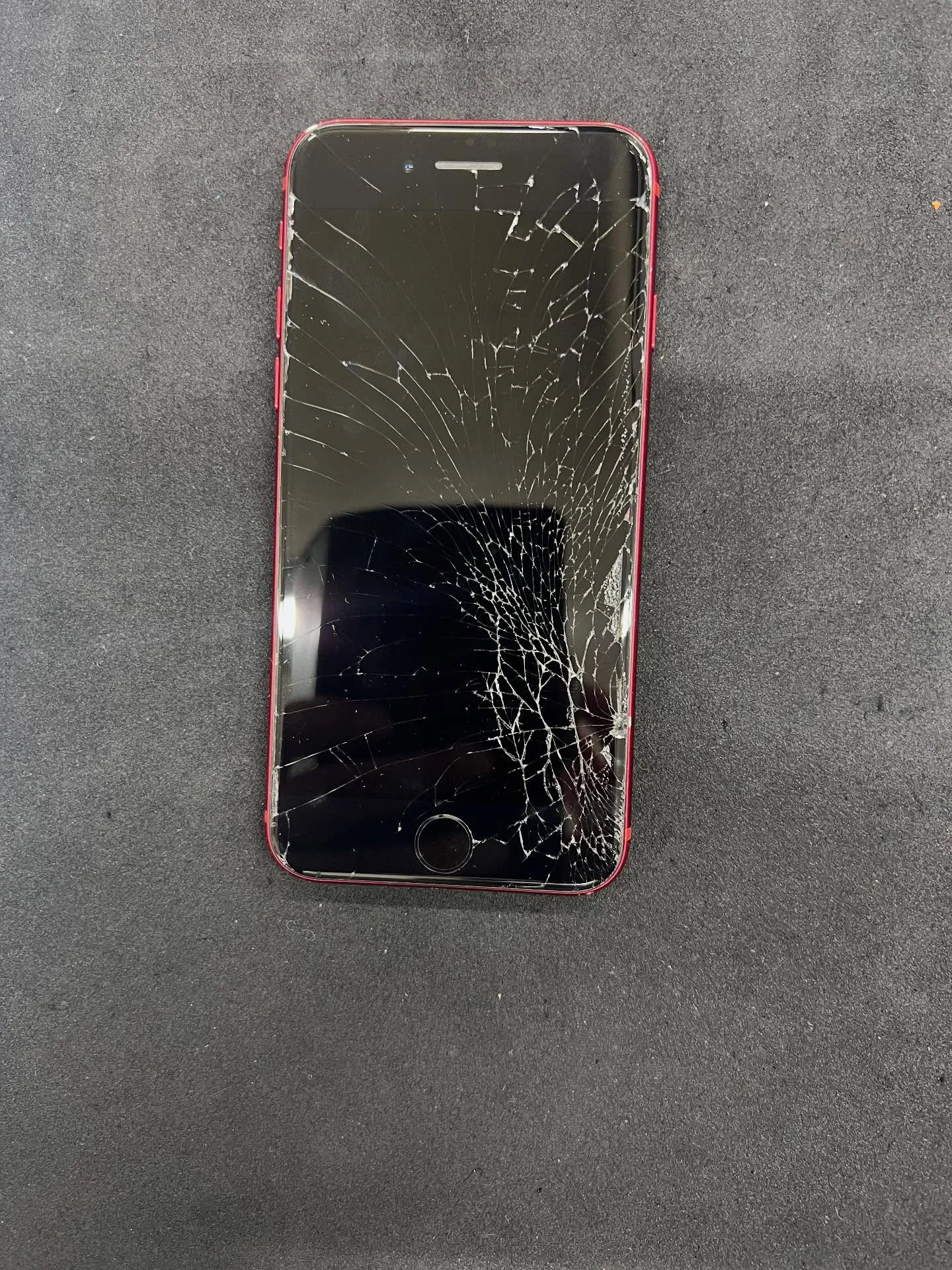 iPhone SE3の画面修理