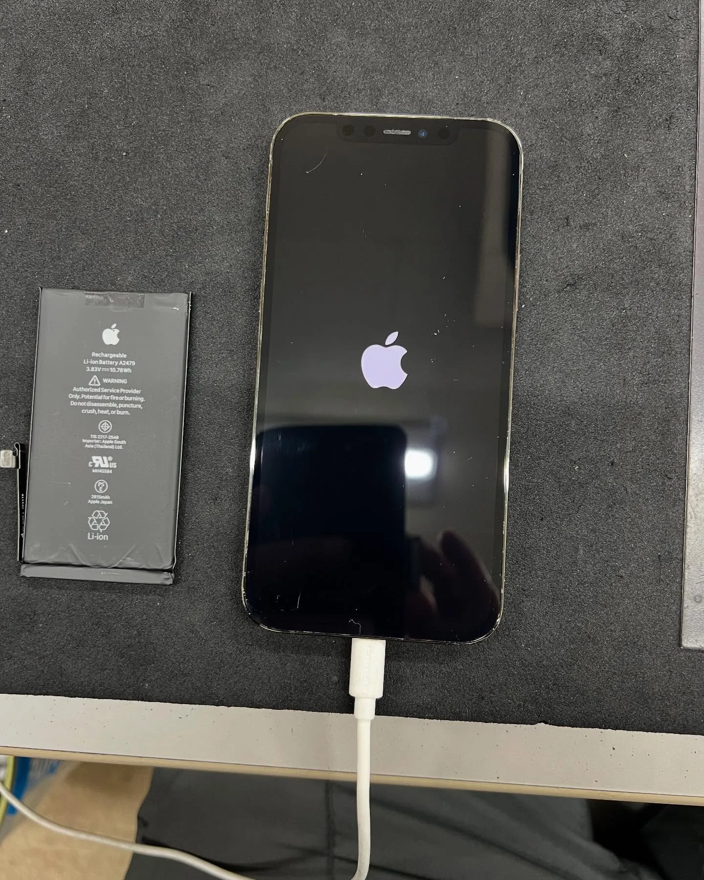 iPhone 12proのバッテリー交換