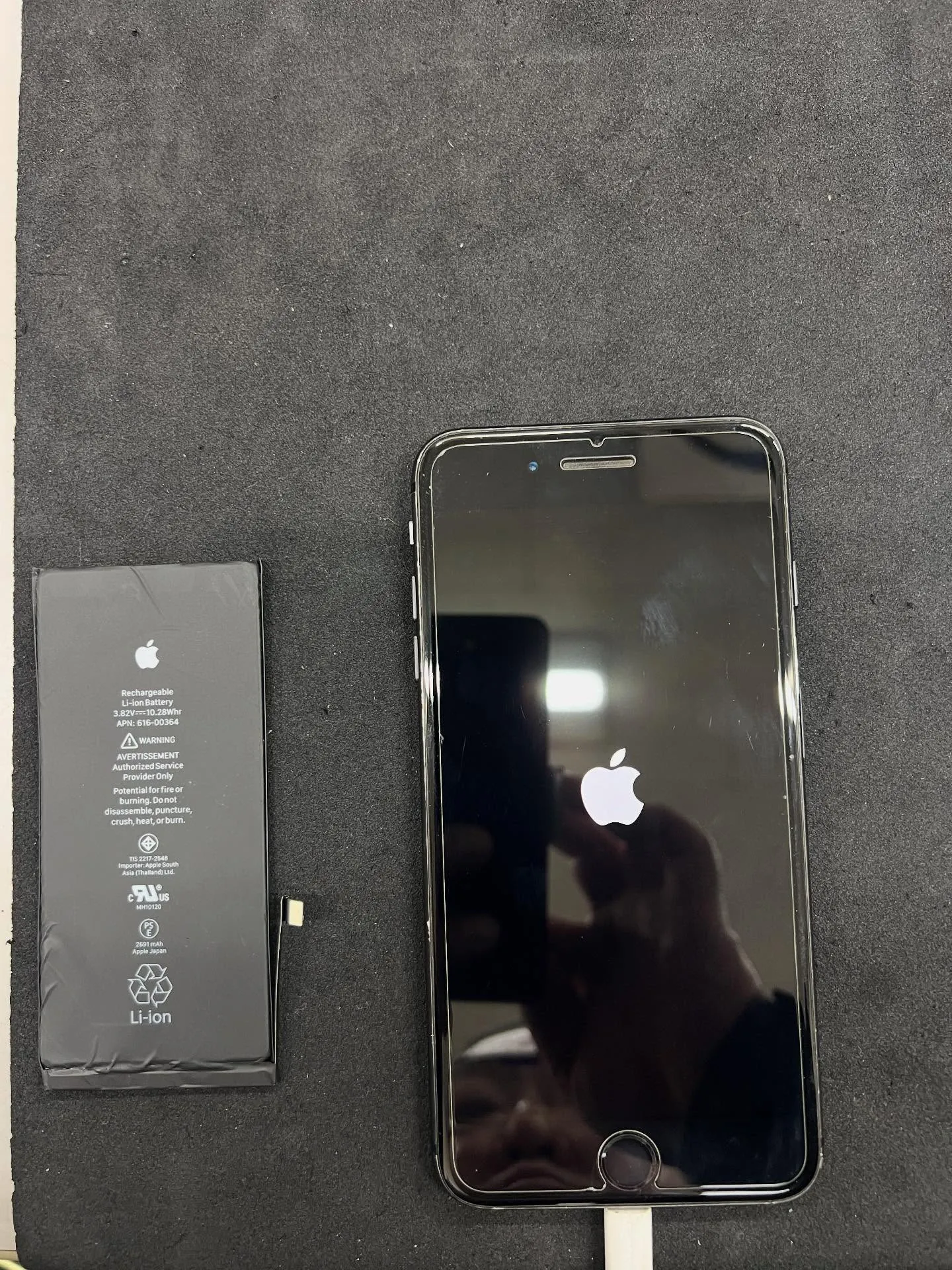 iPhone SE2のバッテリー交換