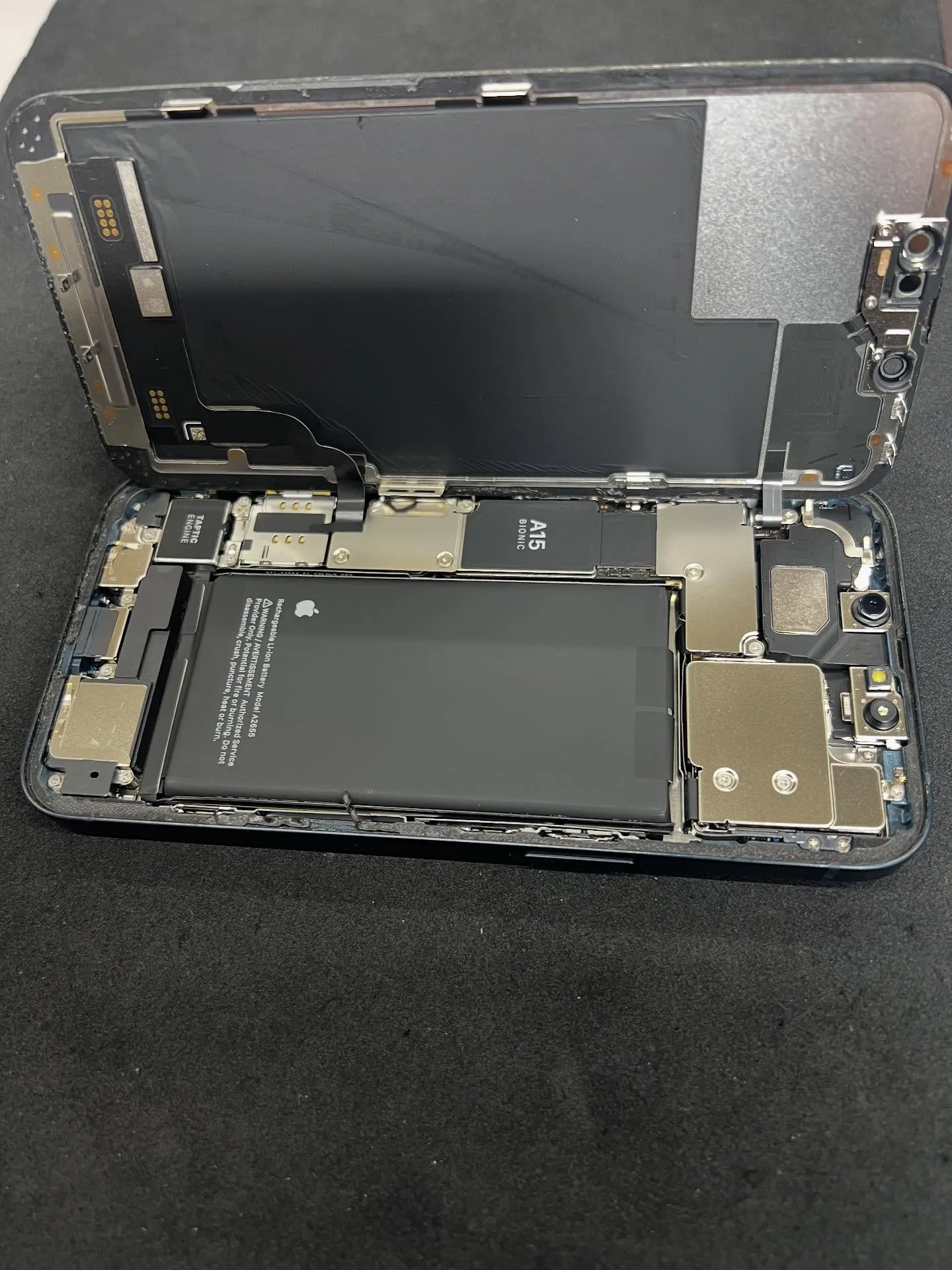 iPhone13のバッテリー交換