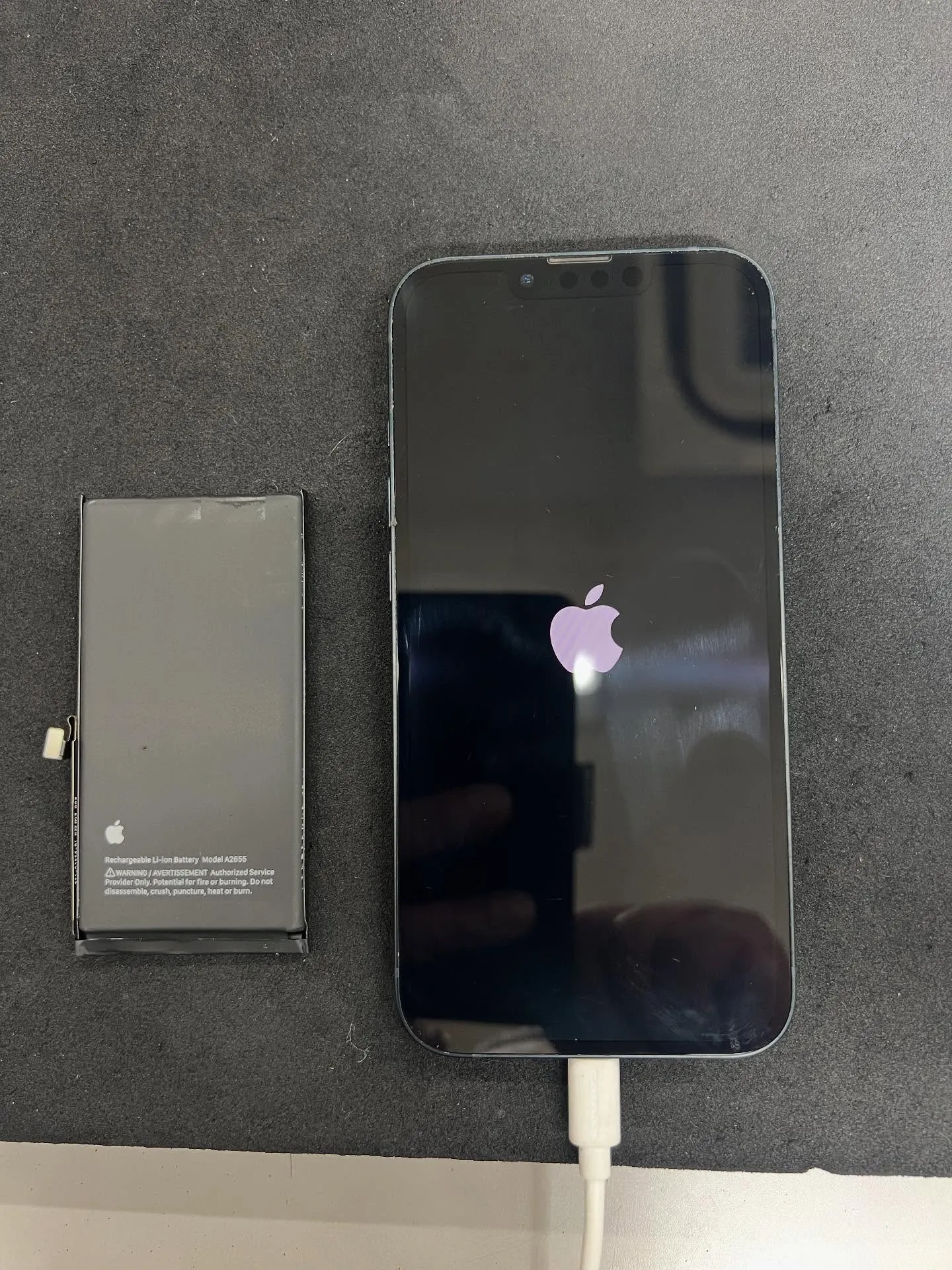 iPhone13のバッテリー交換