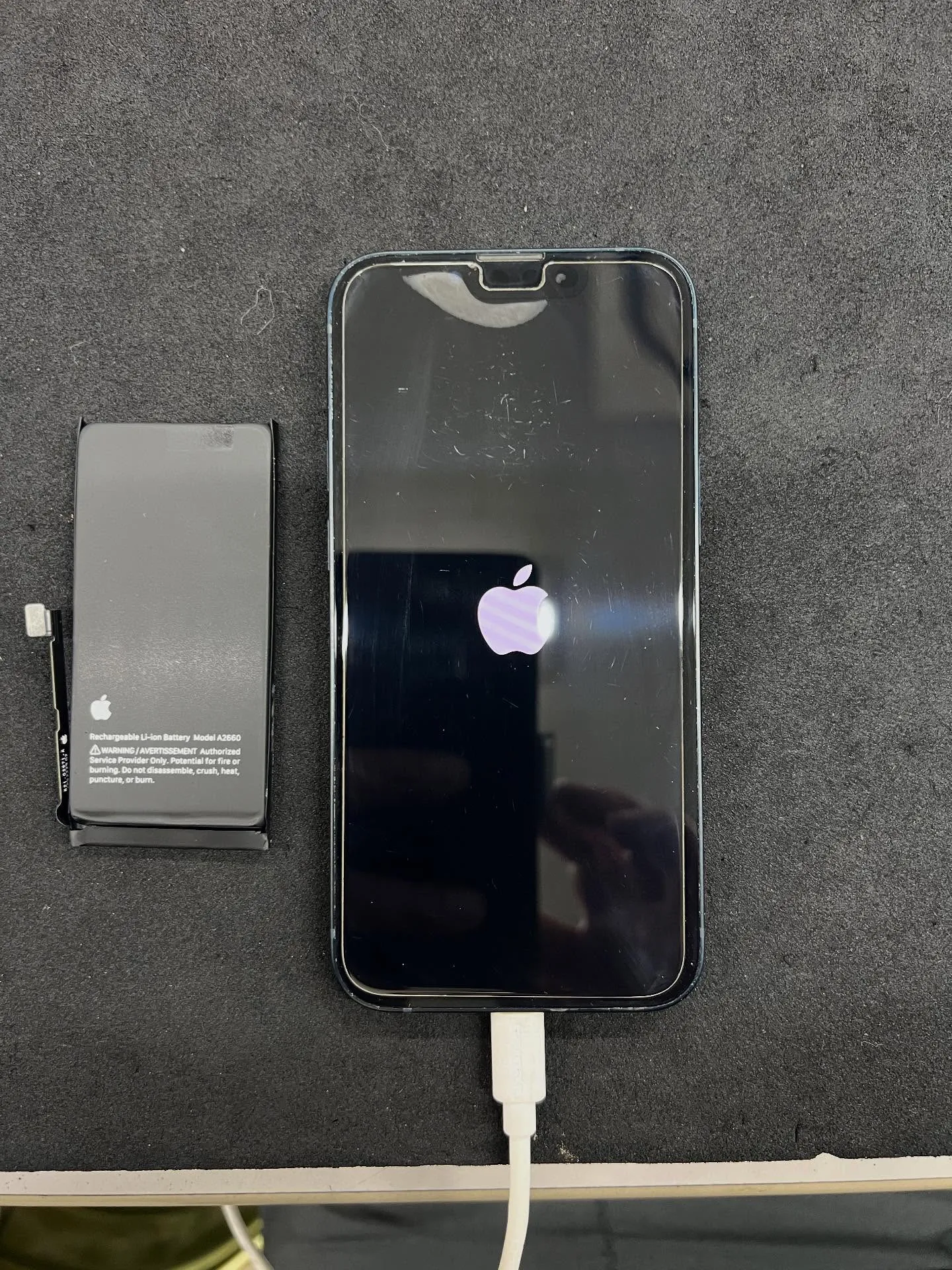 iPhone 13miniのバッテリー交換