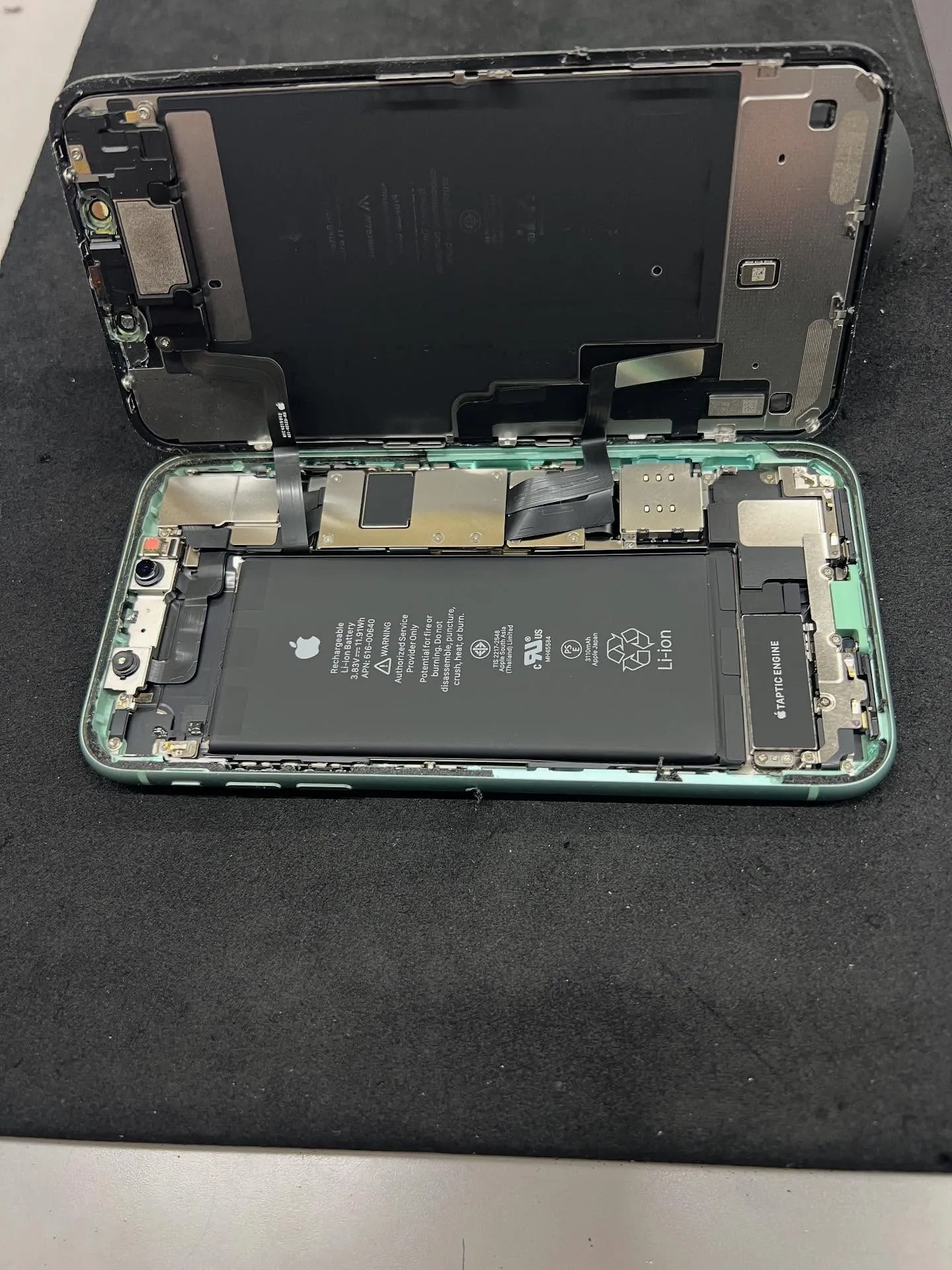 iPhone11の画面修理