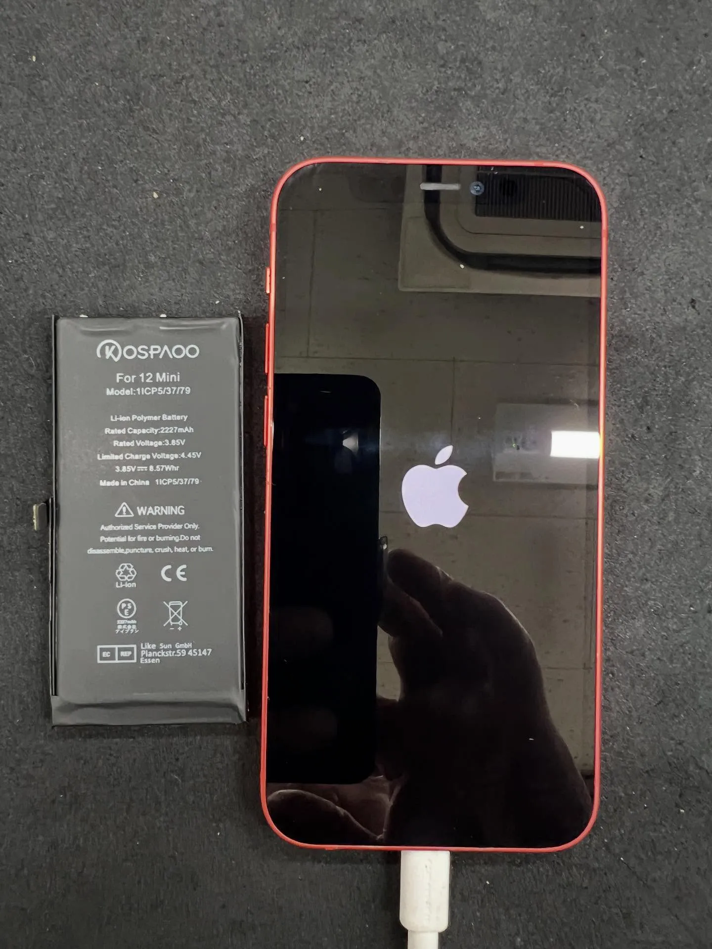 iPhone12のバッテリー交換