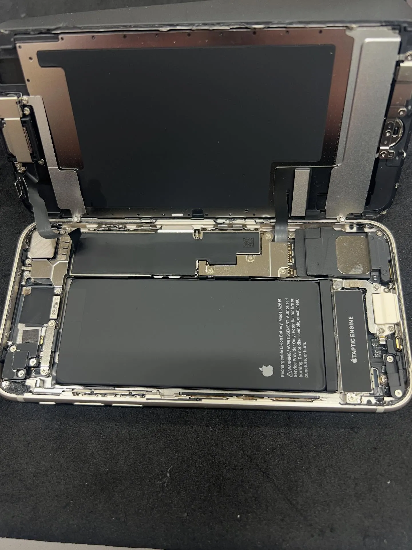 iPhone SE3のバッテリー交換