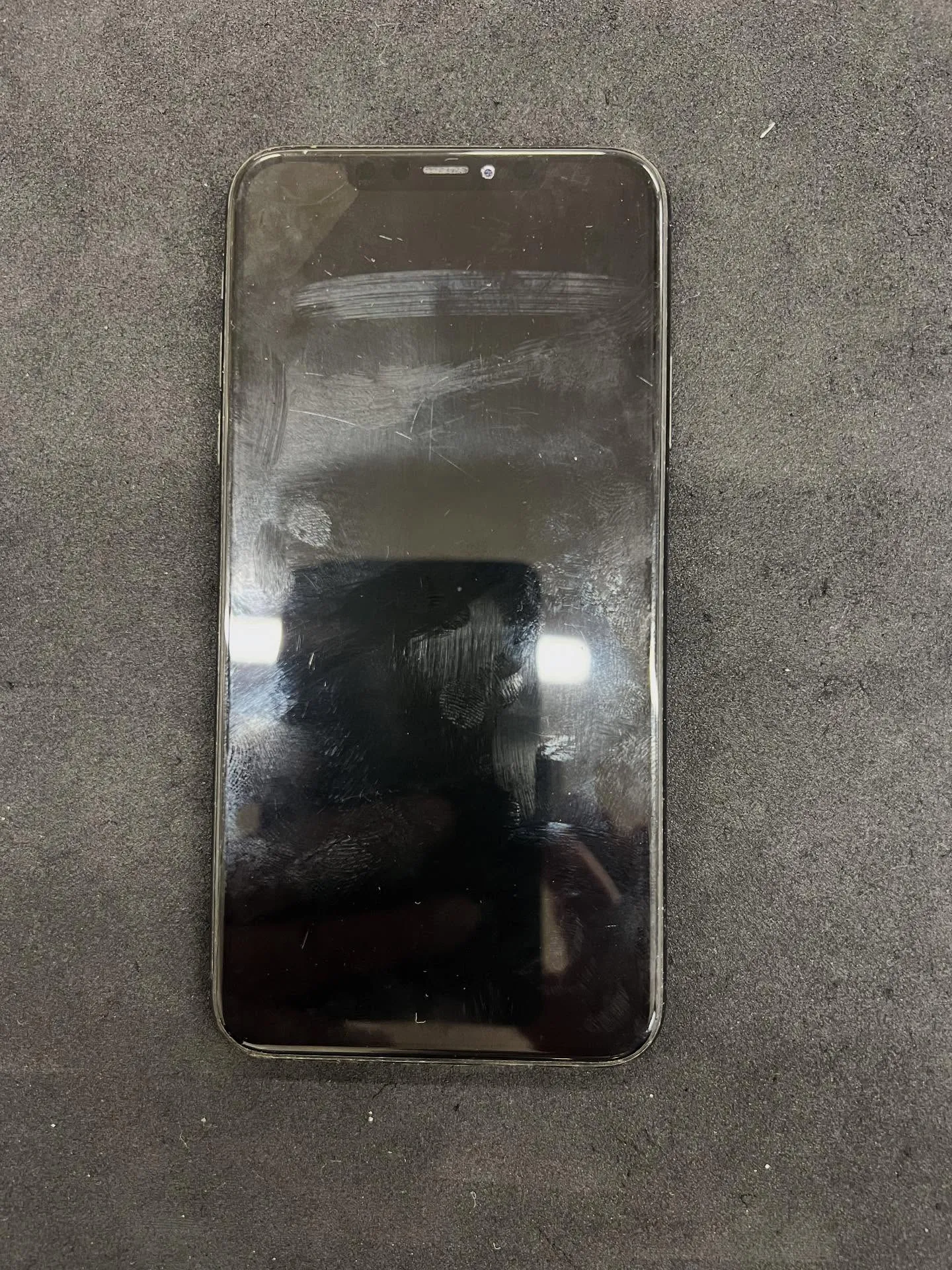 iPhone 11proの画面修理