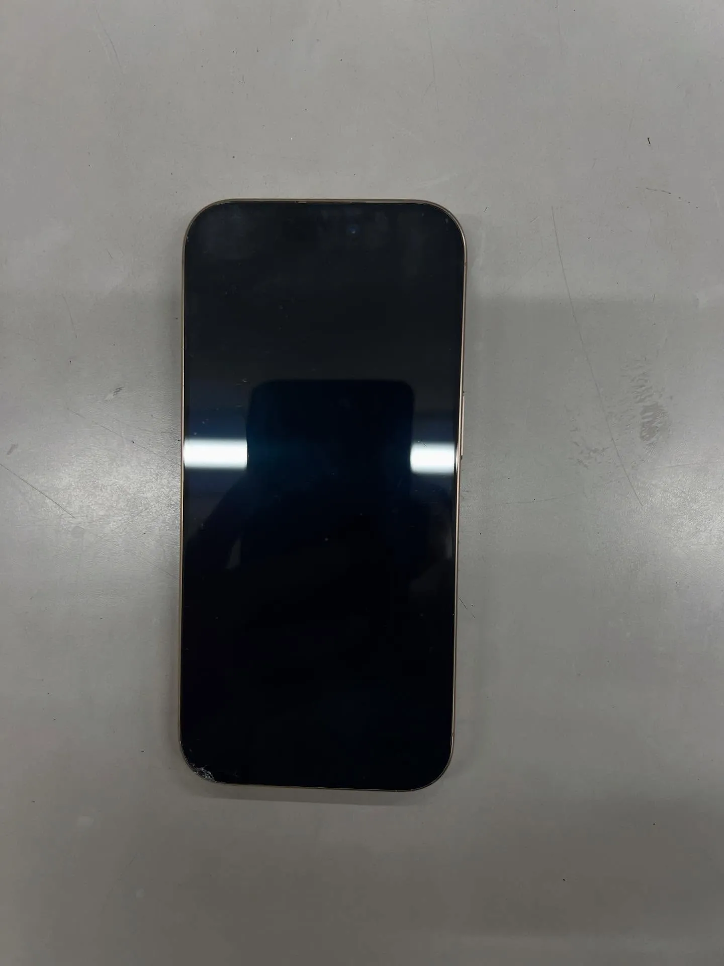 iPhone 16Proの画面修理