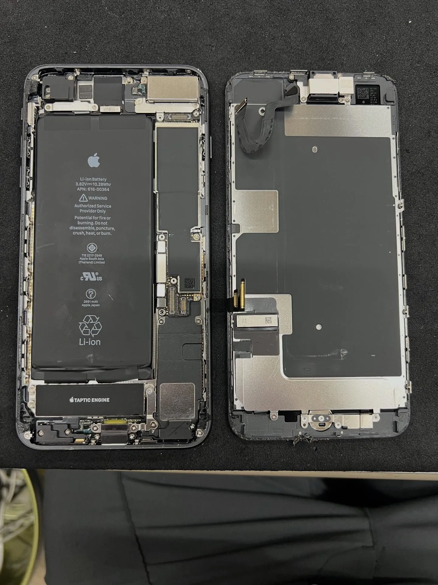 iPhone8plusの充電口修理