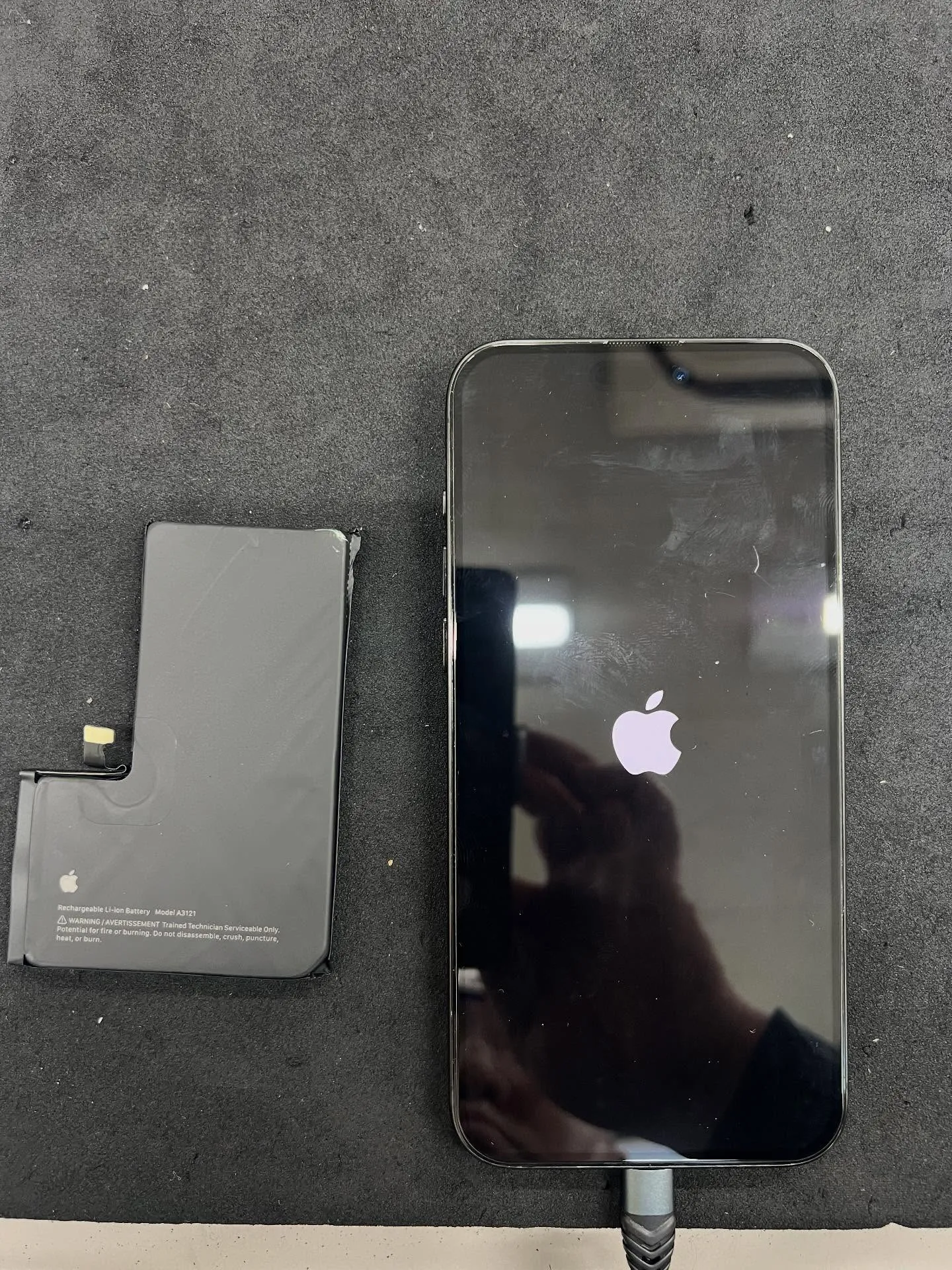 iPhone 15promaxのバッテリー交換