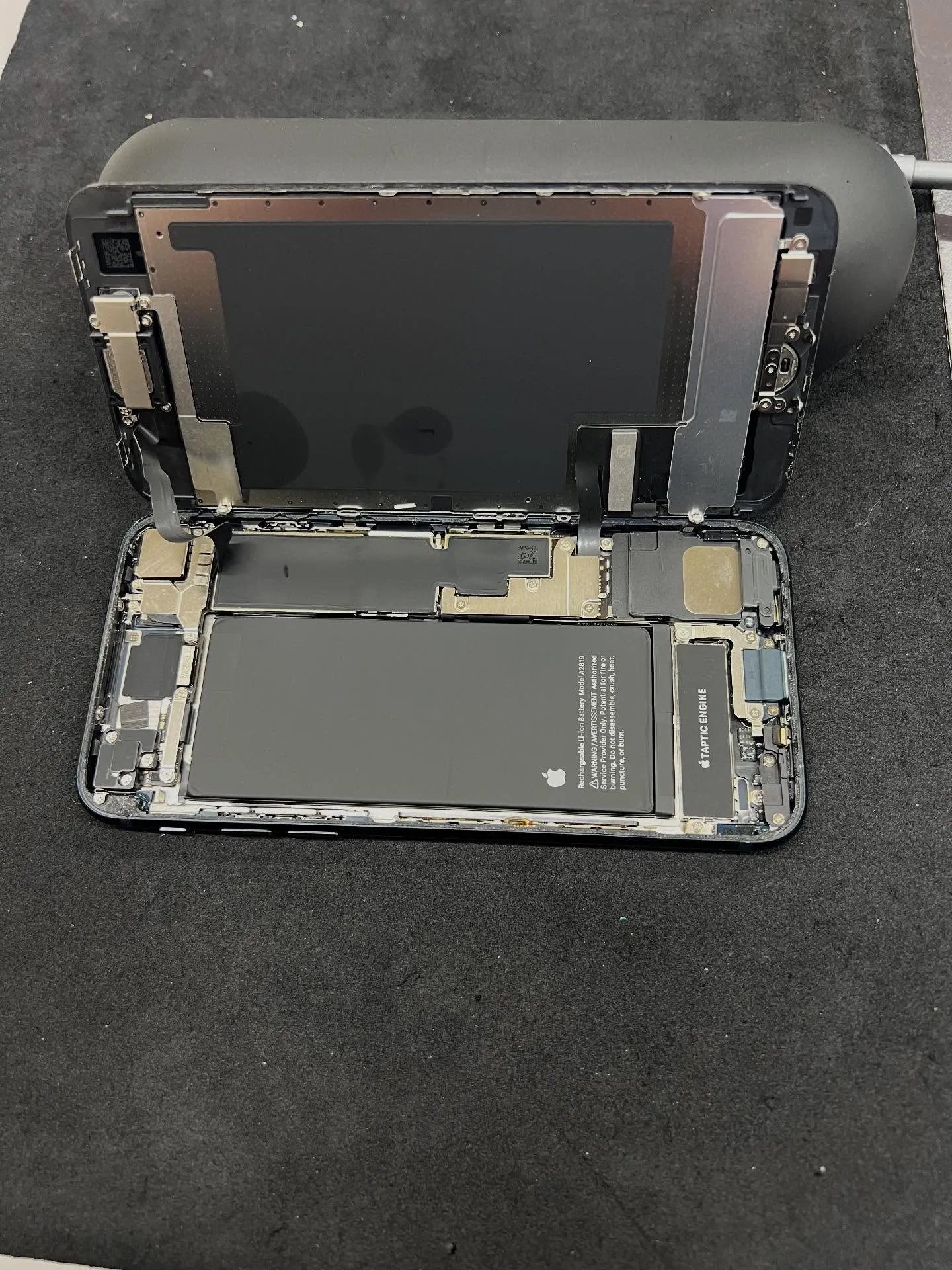 iPhoneSE3のバッテリー交換