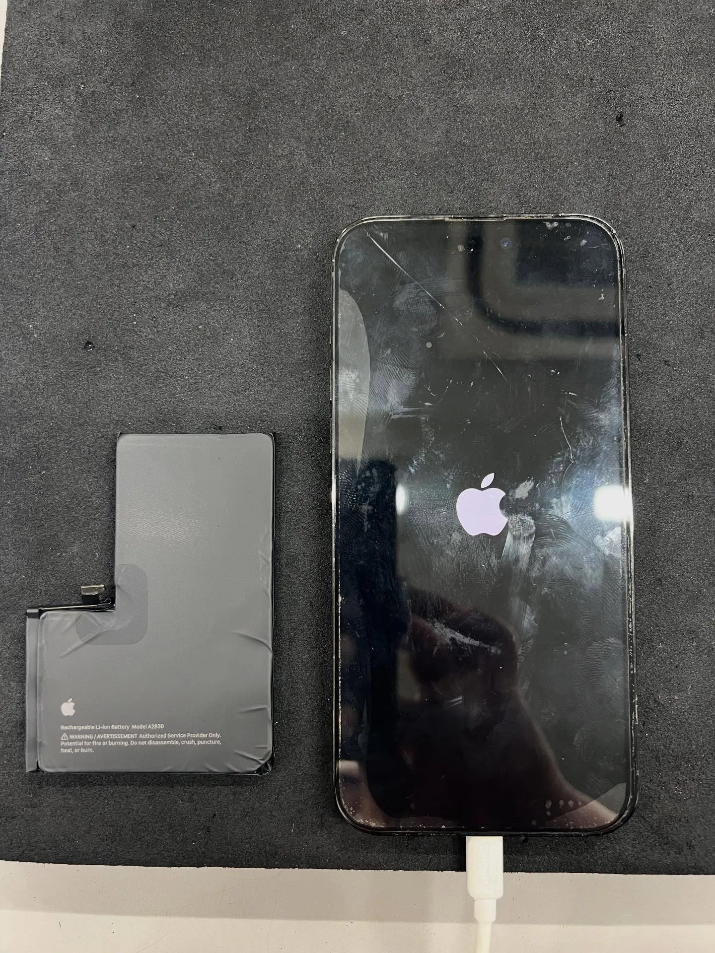 iPhone14promaxのバッテリー交換