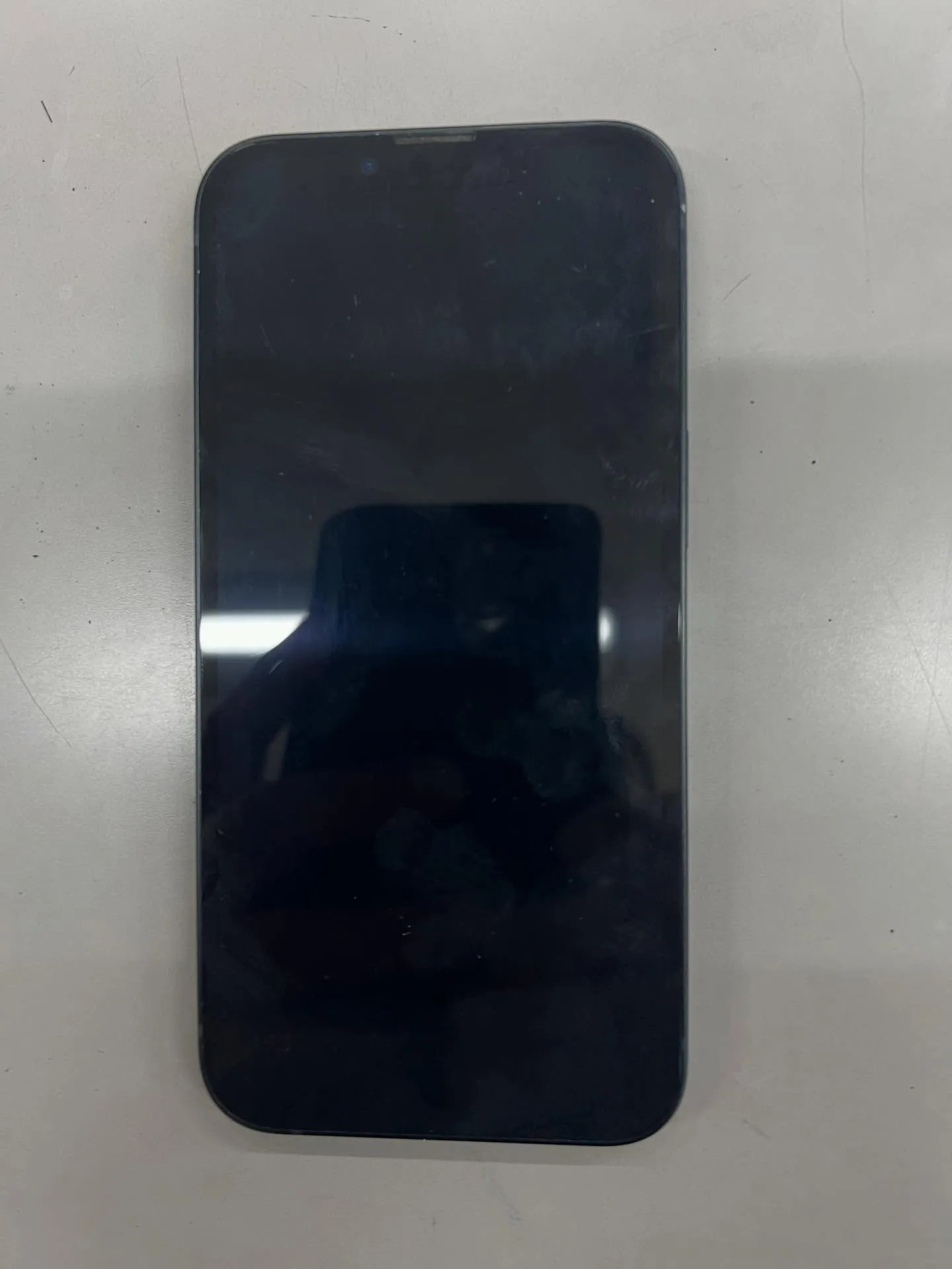 iPhone13の画面修理