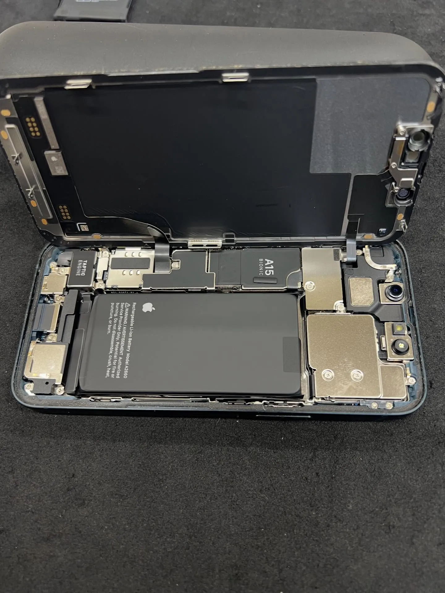 iPhone13のバッテリー交換