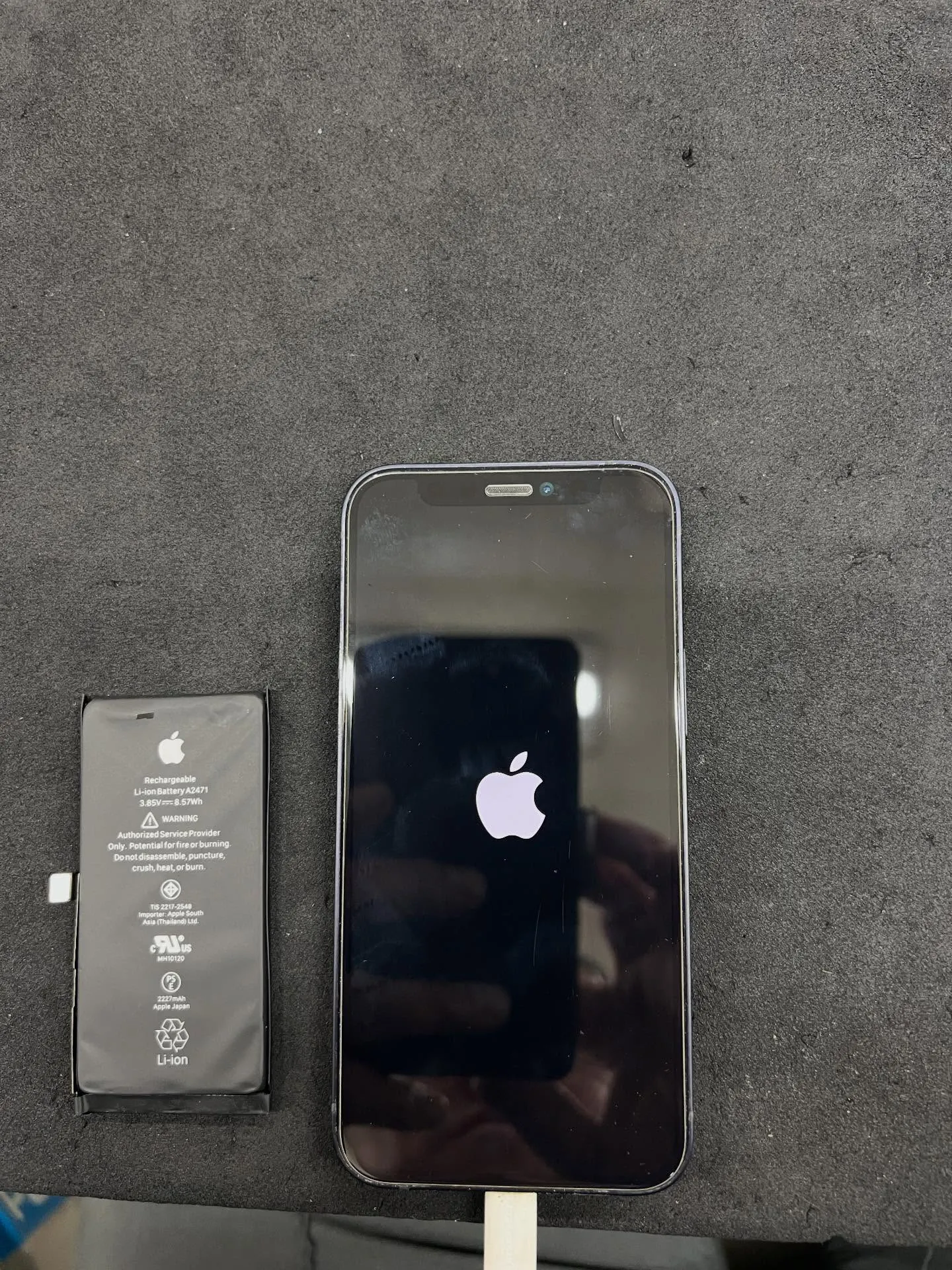 iPhone 12miniのバッテリー交換