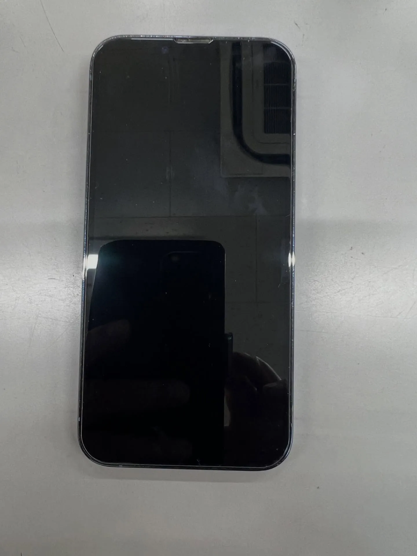iPhone13proのドックコネクター修理