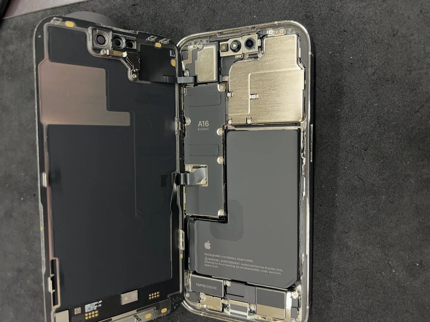 iPhone14Proのバッテリー交換