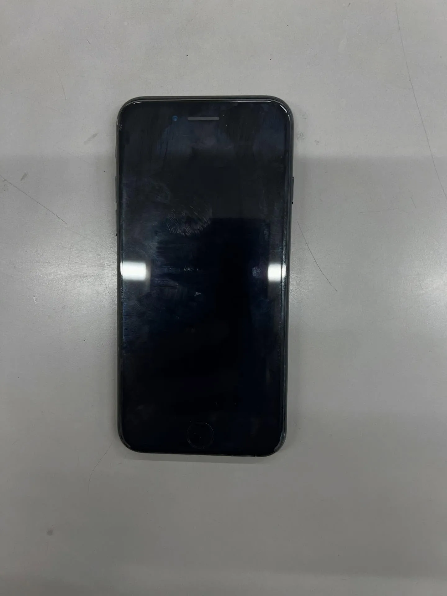 iPhone SE2の画面修理