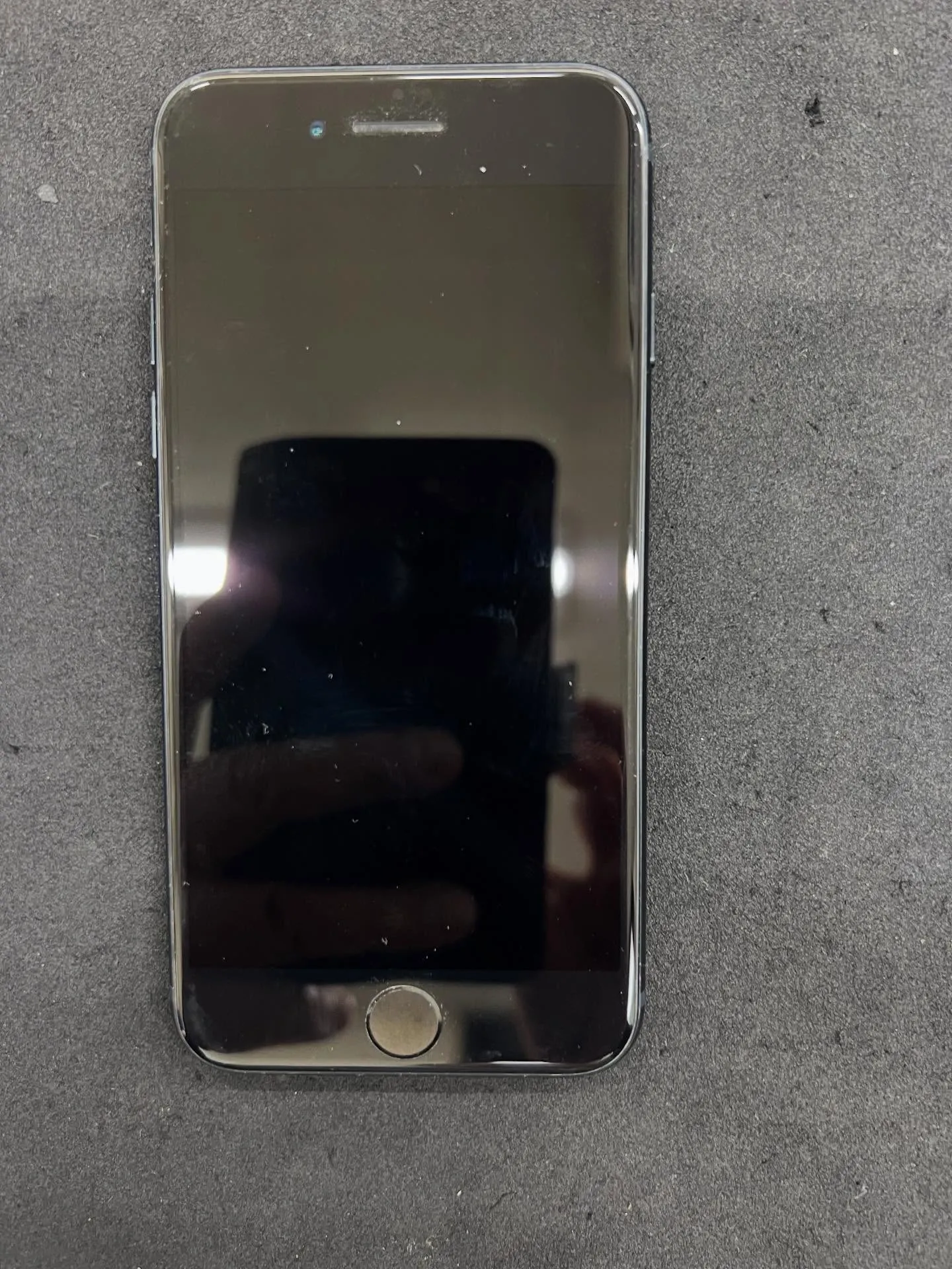 iPhone SE3のバッテリー交換