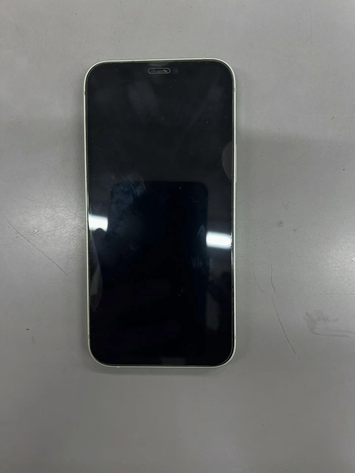 iPhone12のバッテリー交換