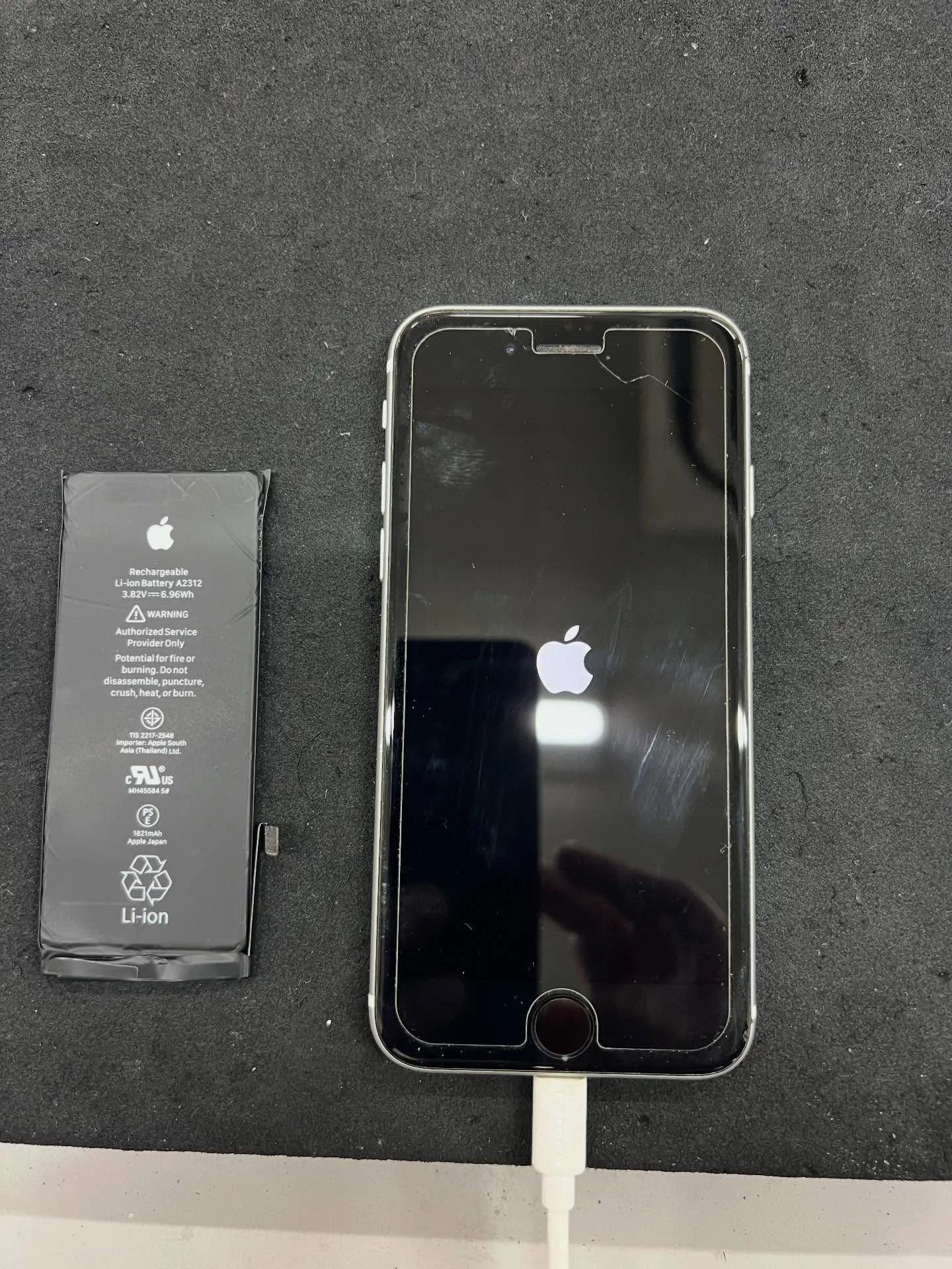 iPhone SE2のバッテリー交換