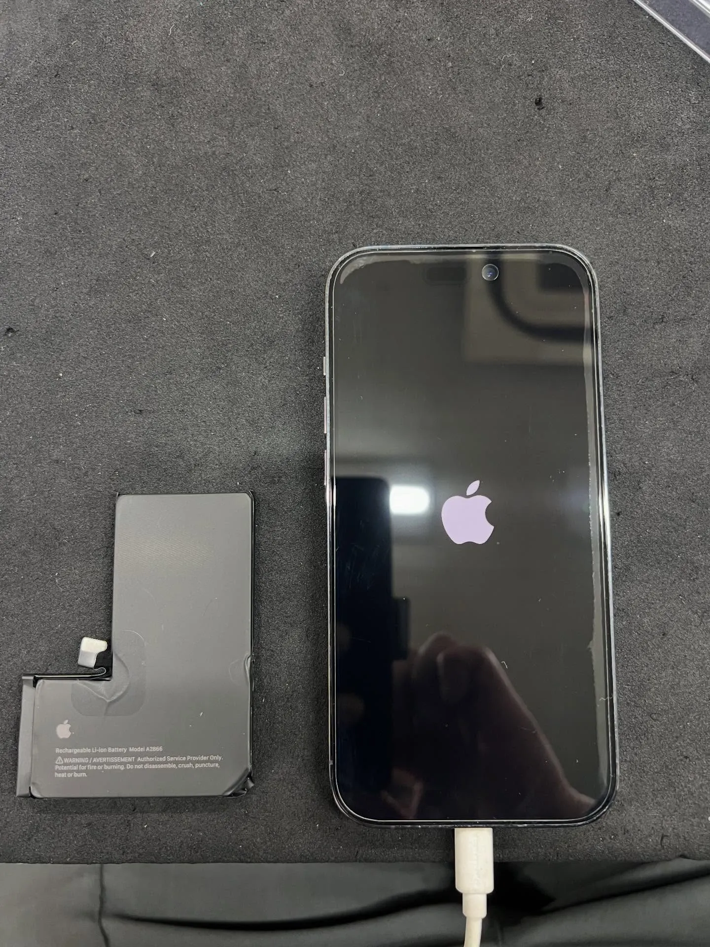 iPhone 14proのバッテリー交換
