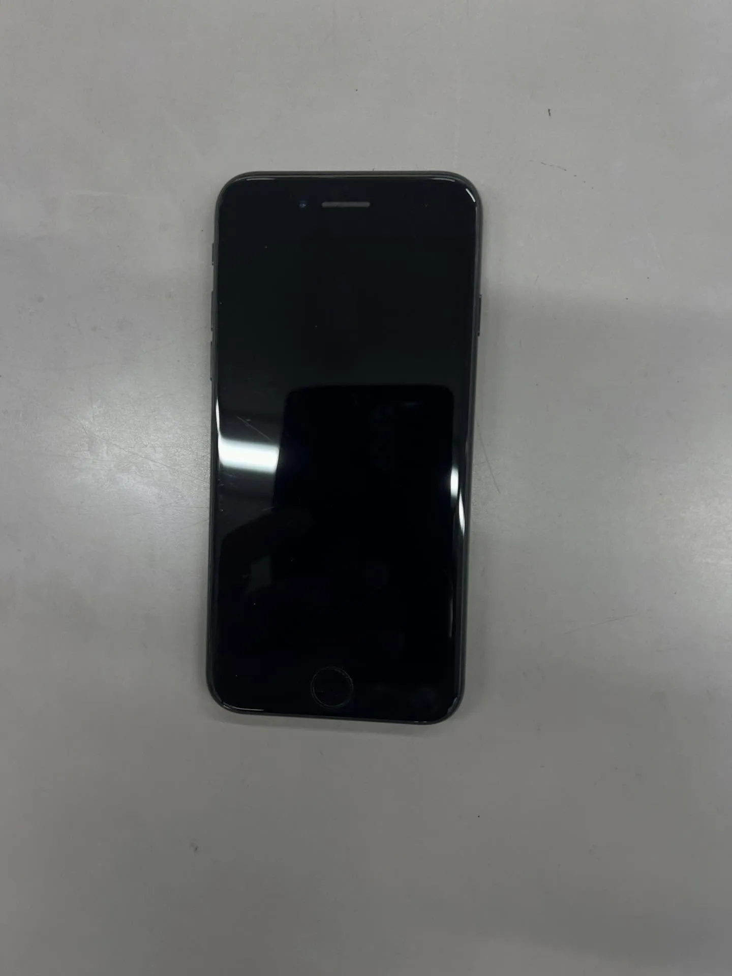 iPhone SE2のバッテリー交換