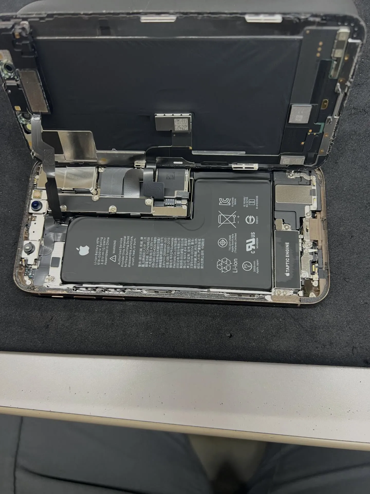 iPhoneXの画面修理