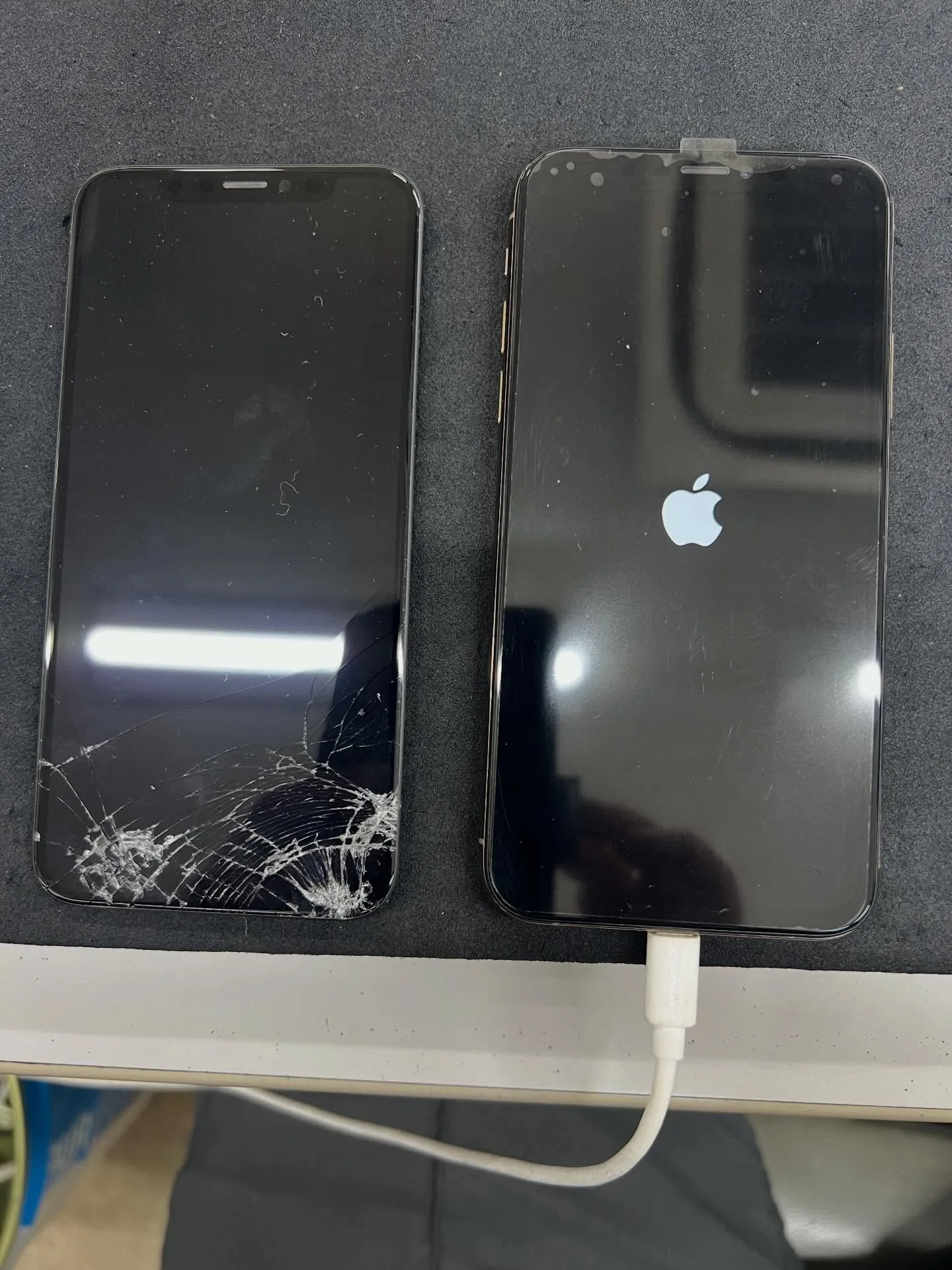 iPhoneXの画面修理