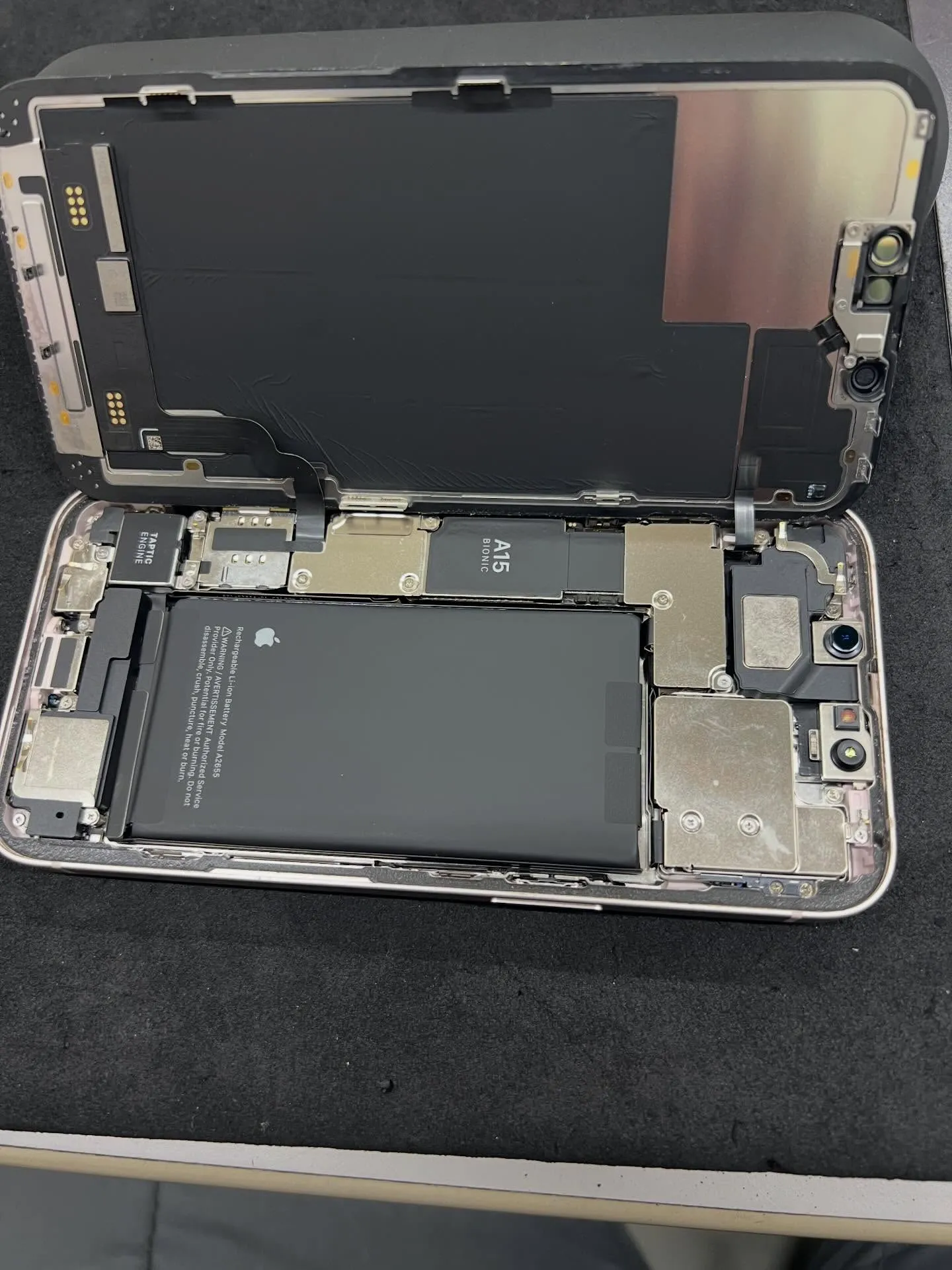 iPhone13のバッテリー交換