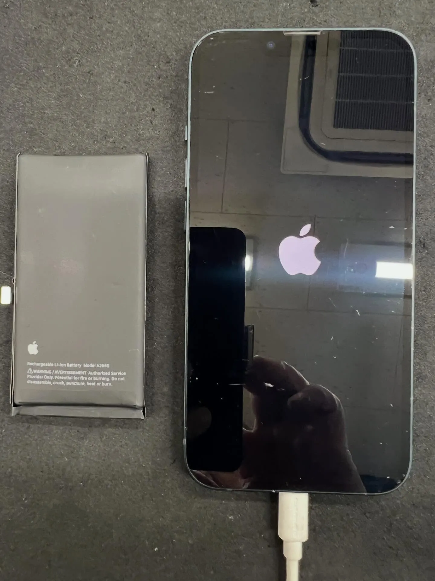 iPhone13のバッテリー交換