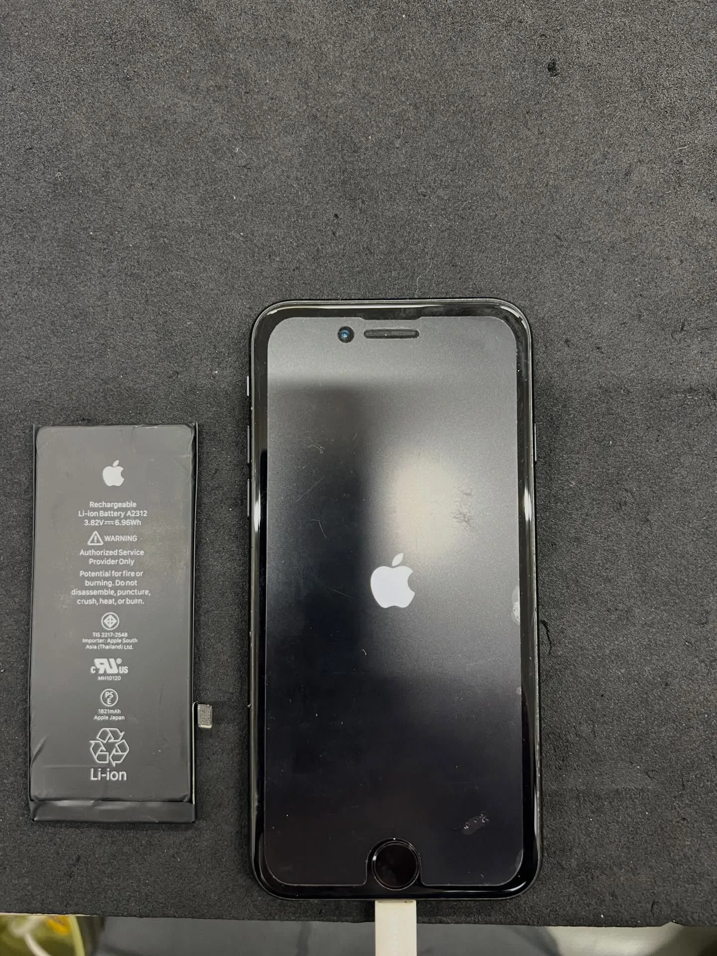 iPhone SE2のバッテリー交換