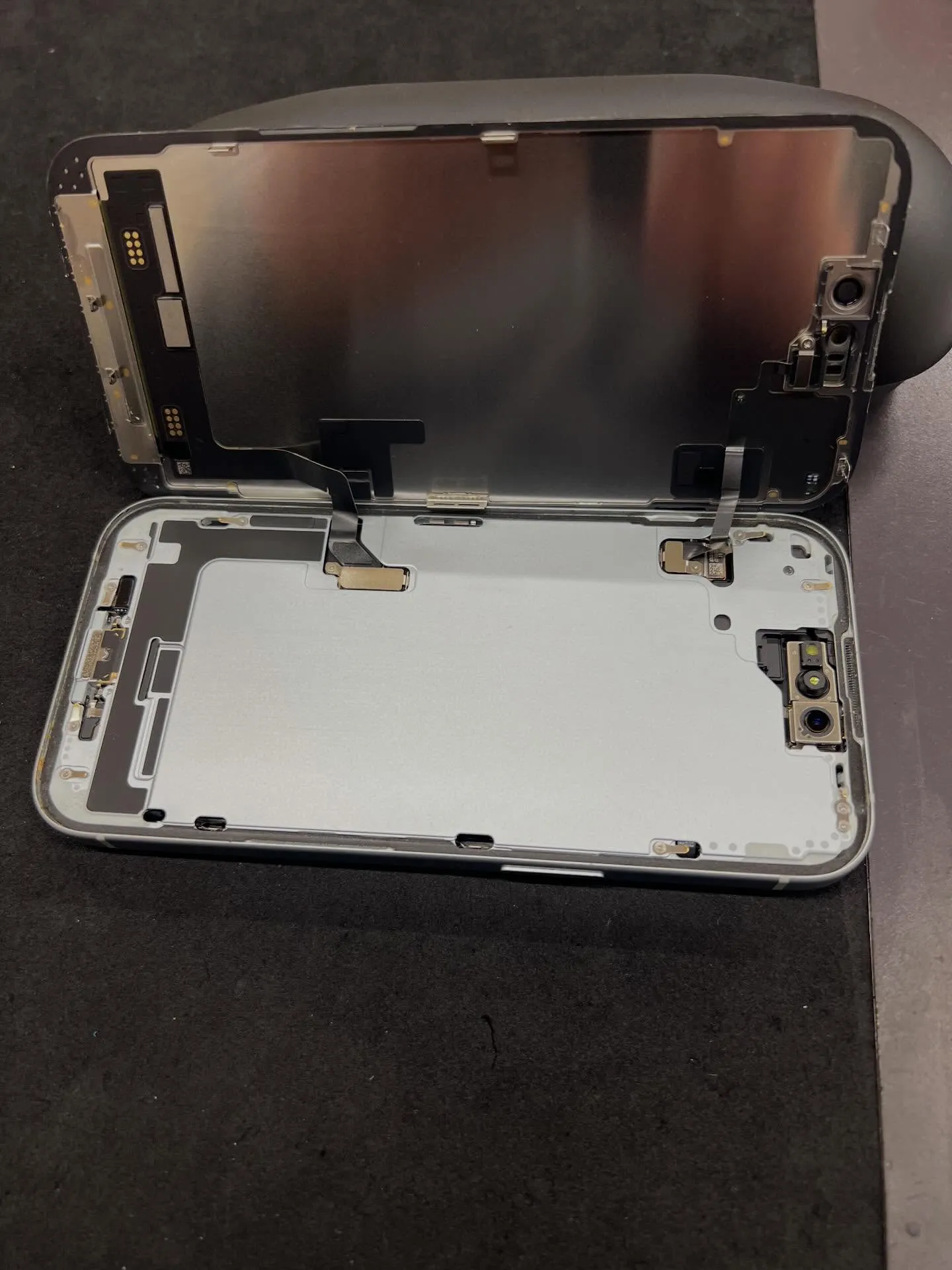 iPhone14の画面修理