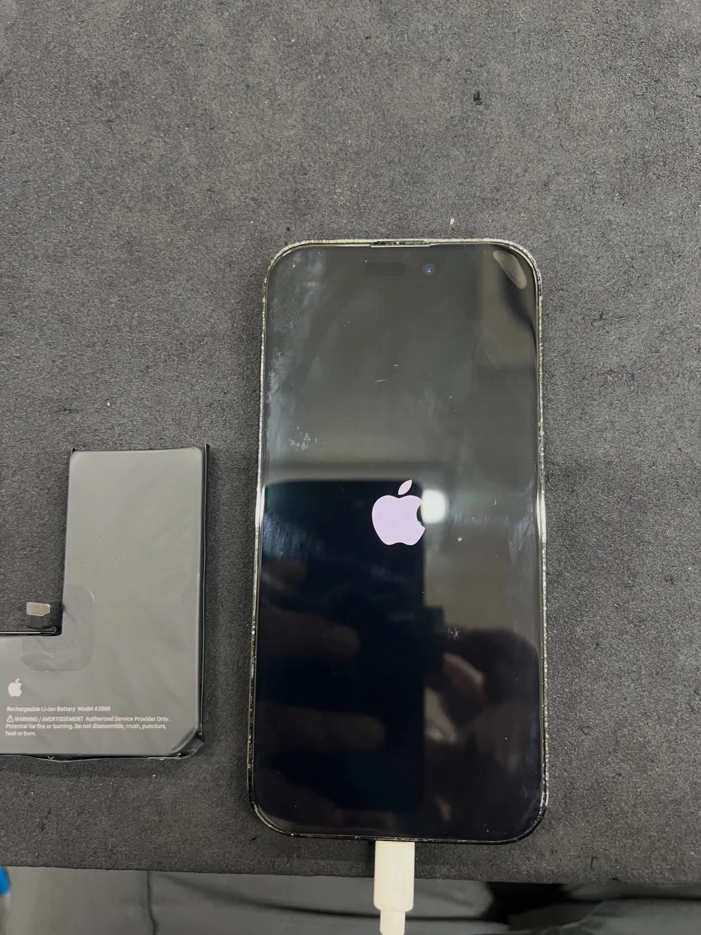 iPhone 14proのバッテリー交換
