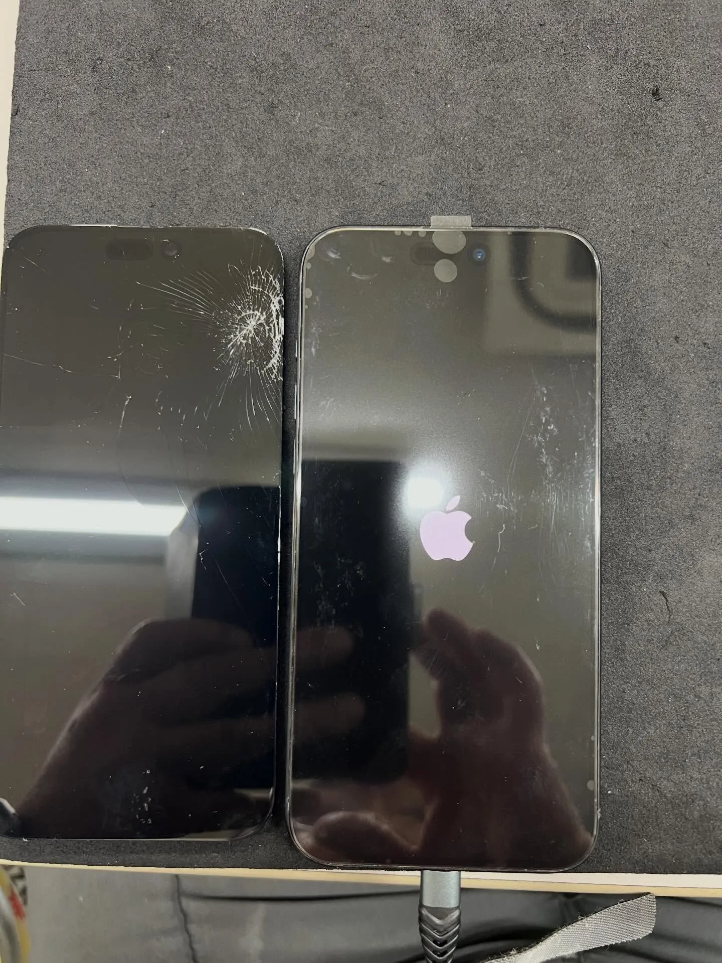 iPhone 15promaxの画面修理