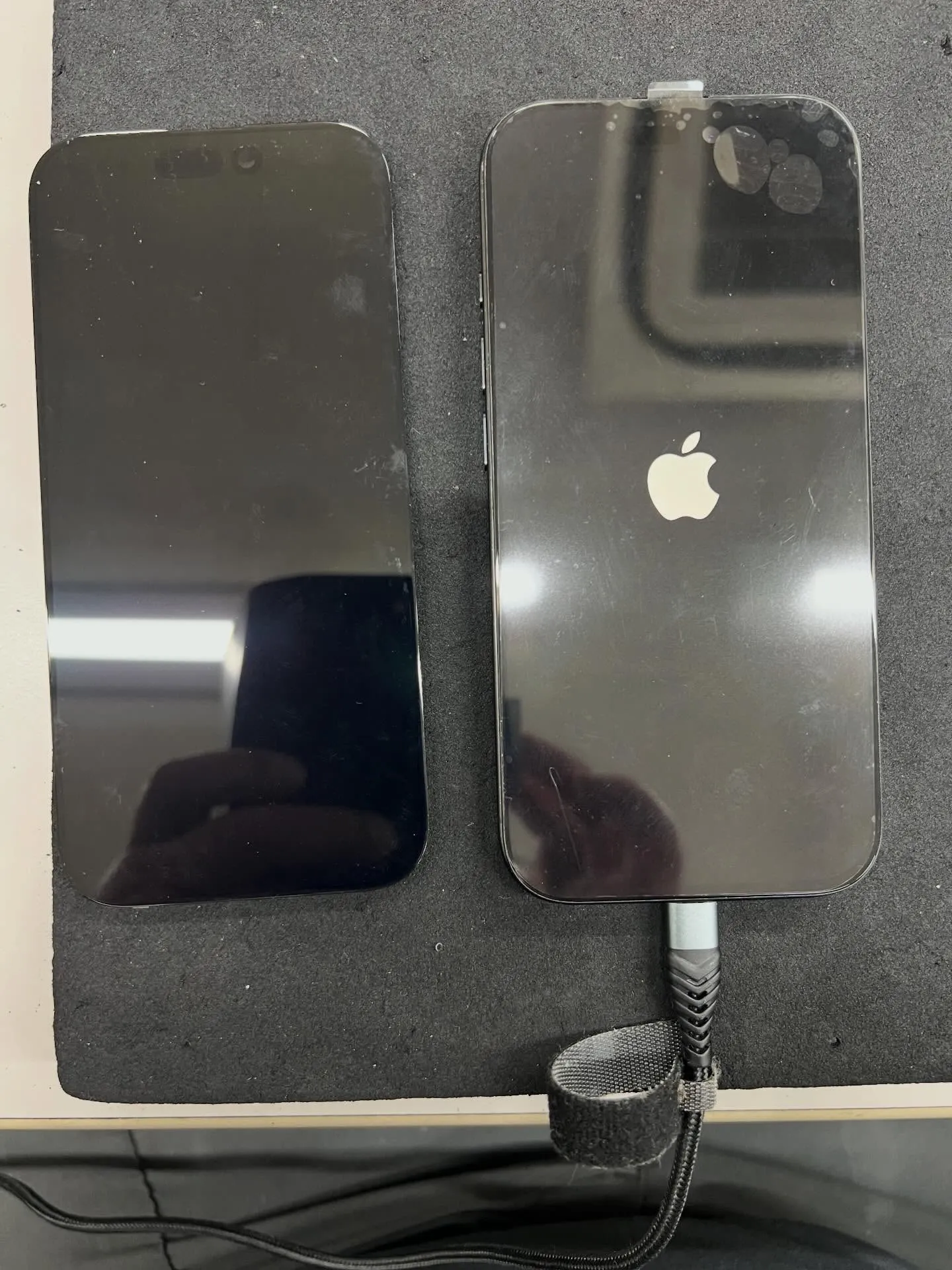 iPhone15の画面修理
