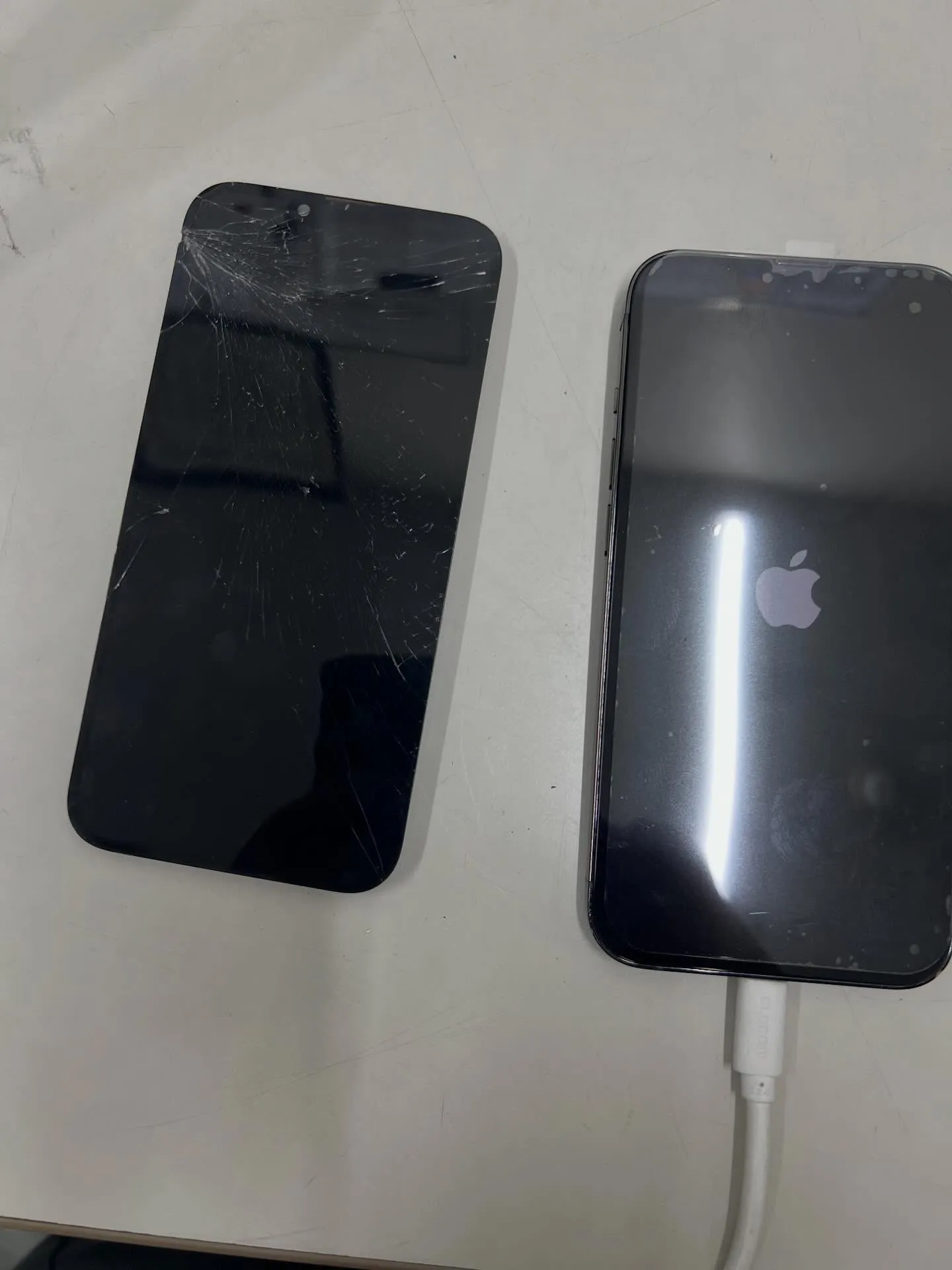 iPhone13proの画面修理