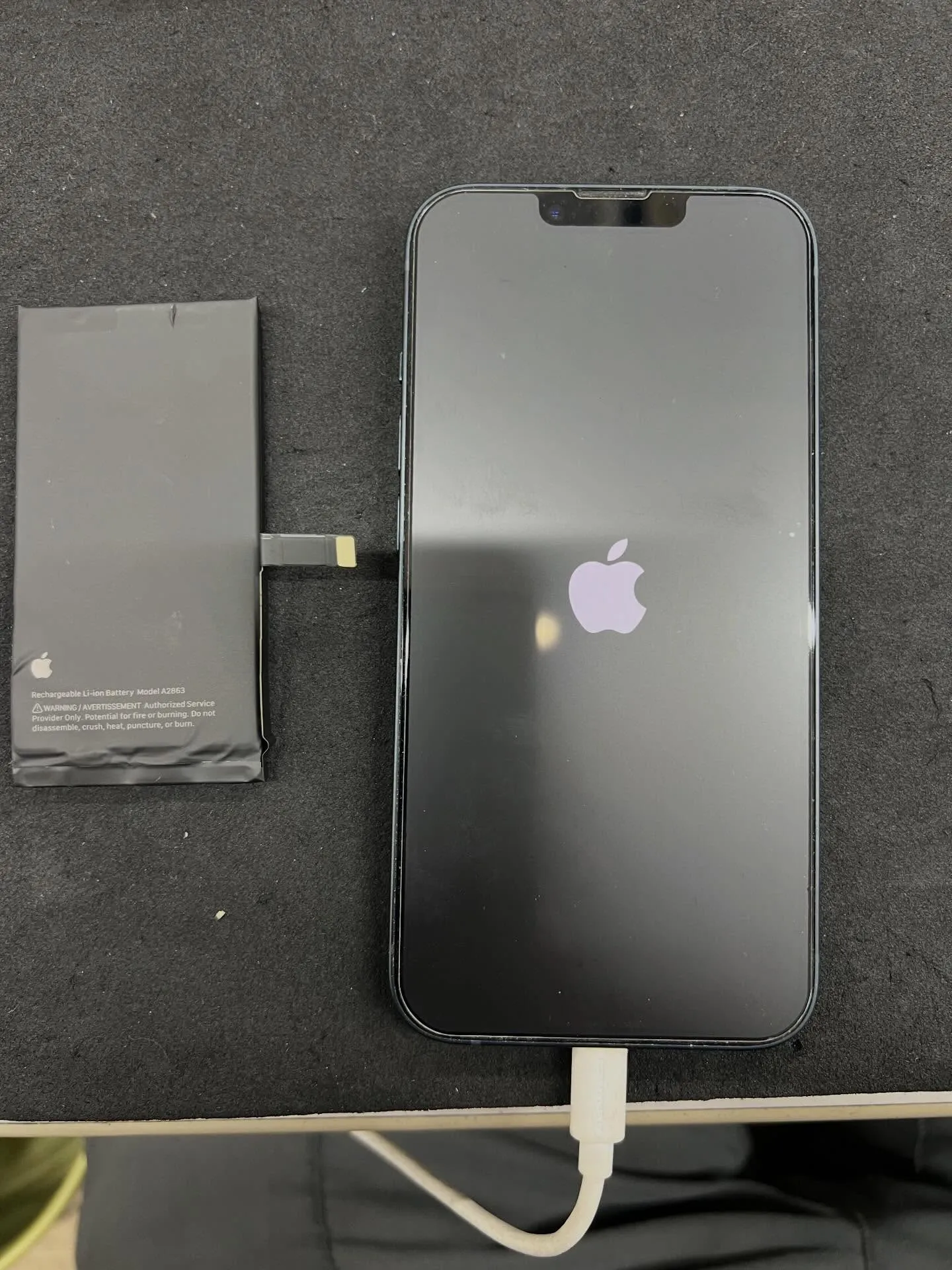 iPhone 14のバッテリー交換